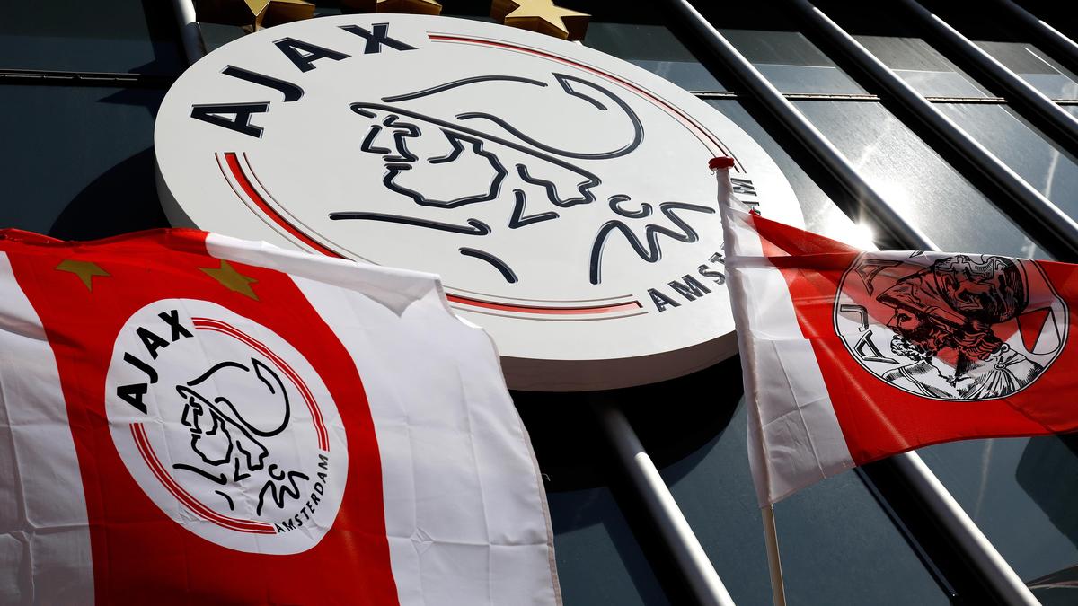 Ajax Fans Vanwege Verwachte Drukte Eerder Op Weg Naar ArenA