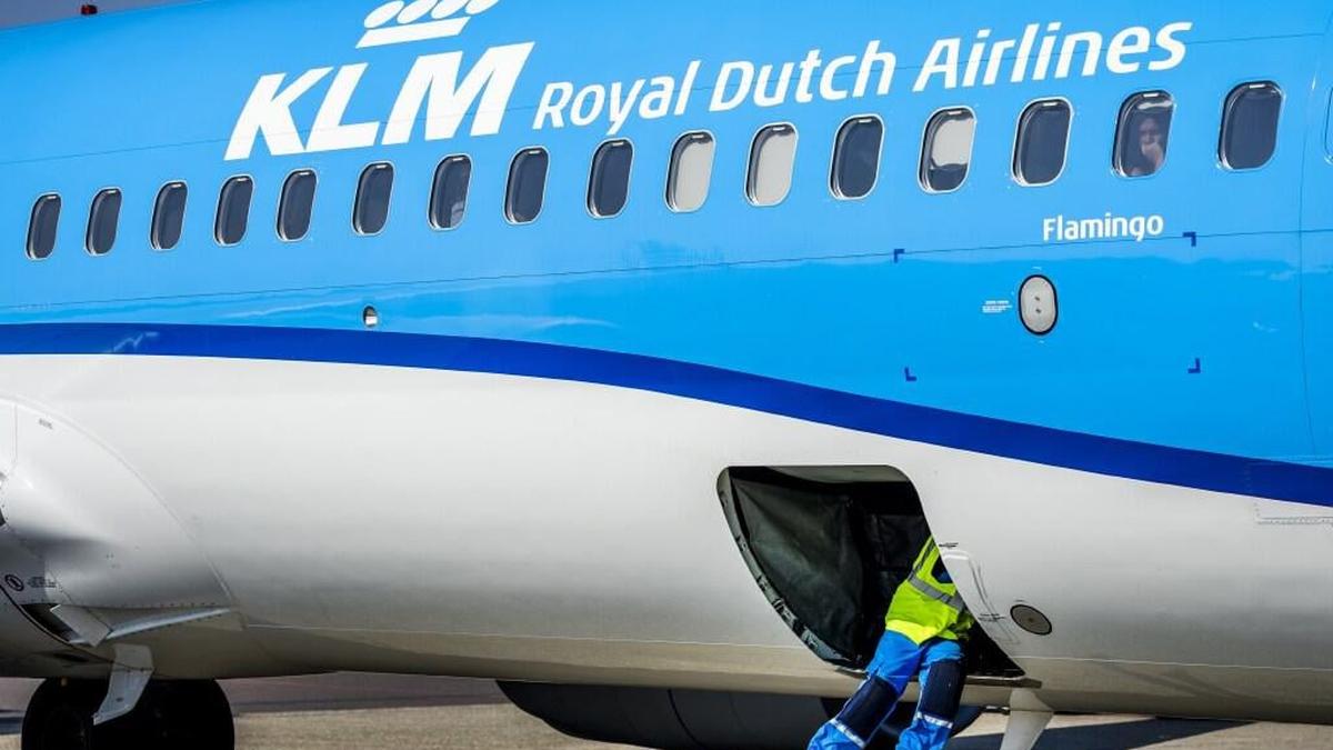 Klm Toestel Naar Amsterdam Van De Baan Op Zweedse Luchthaven