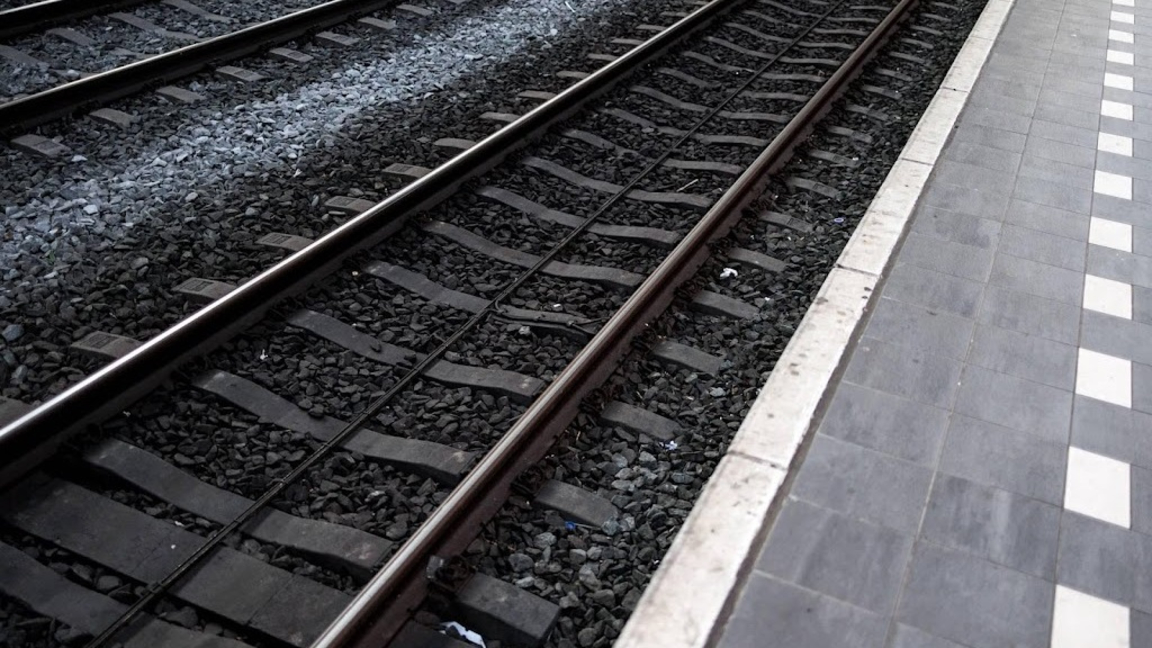 No trains between Utrecht and The Hague due to signal failure