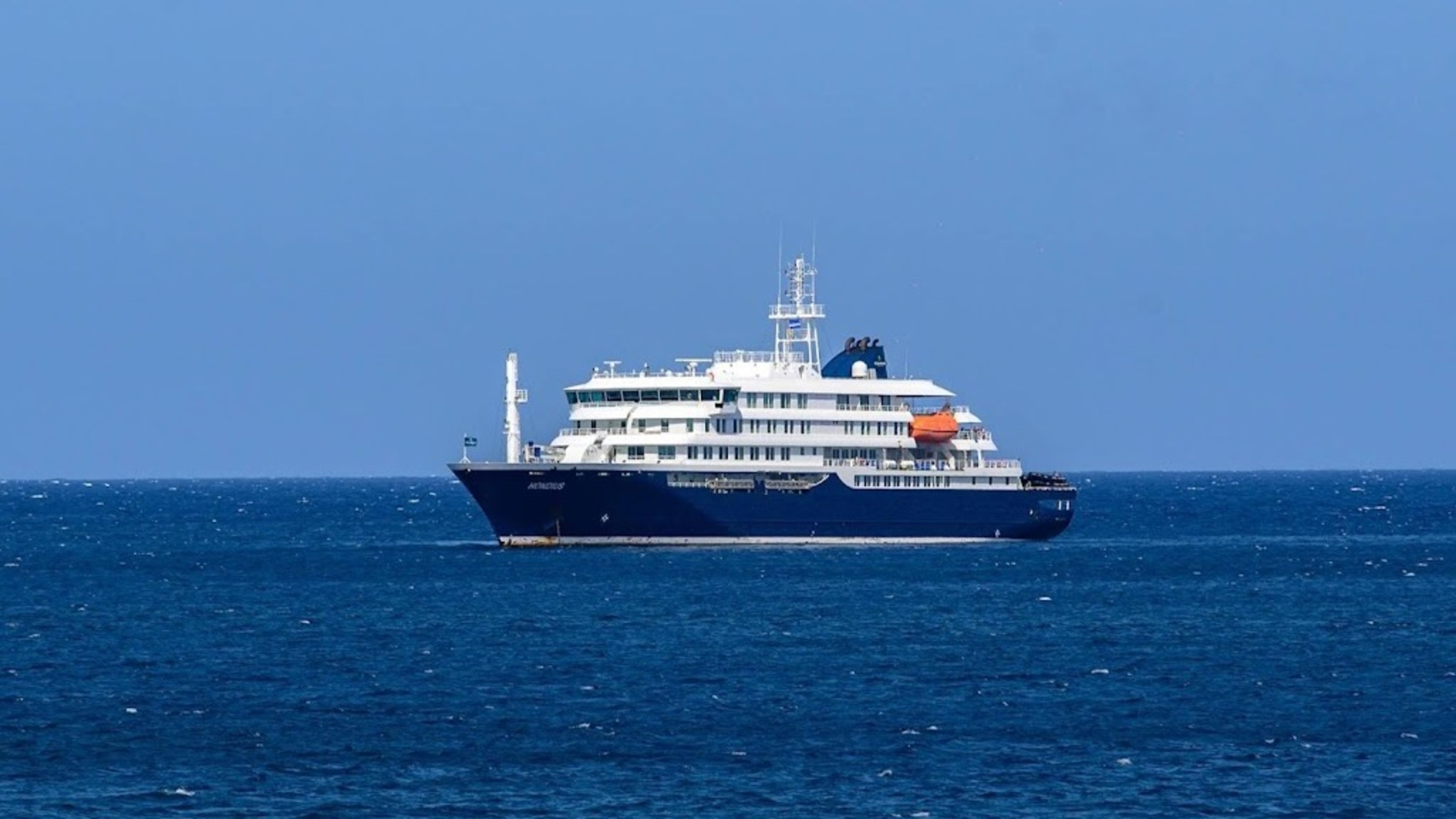 Hondius sets sail again for cruise after hantavirus outbreak
