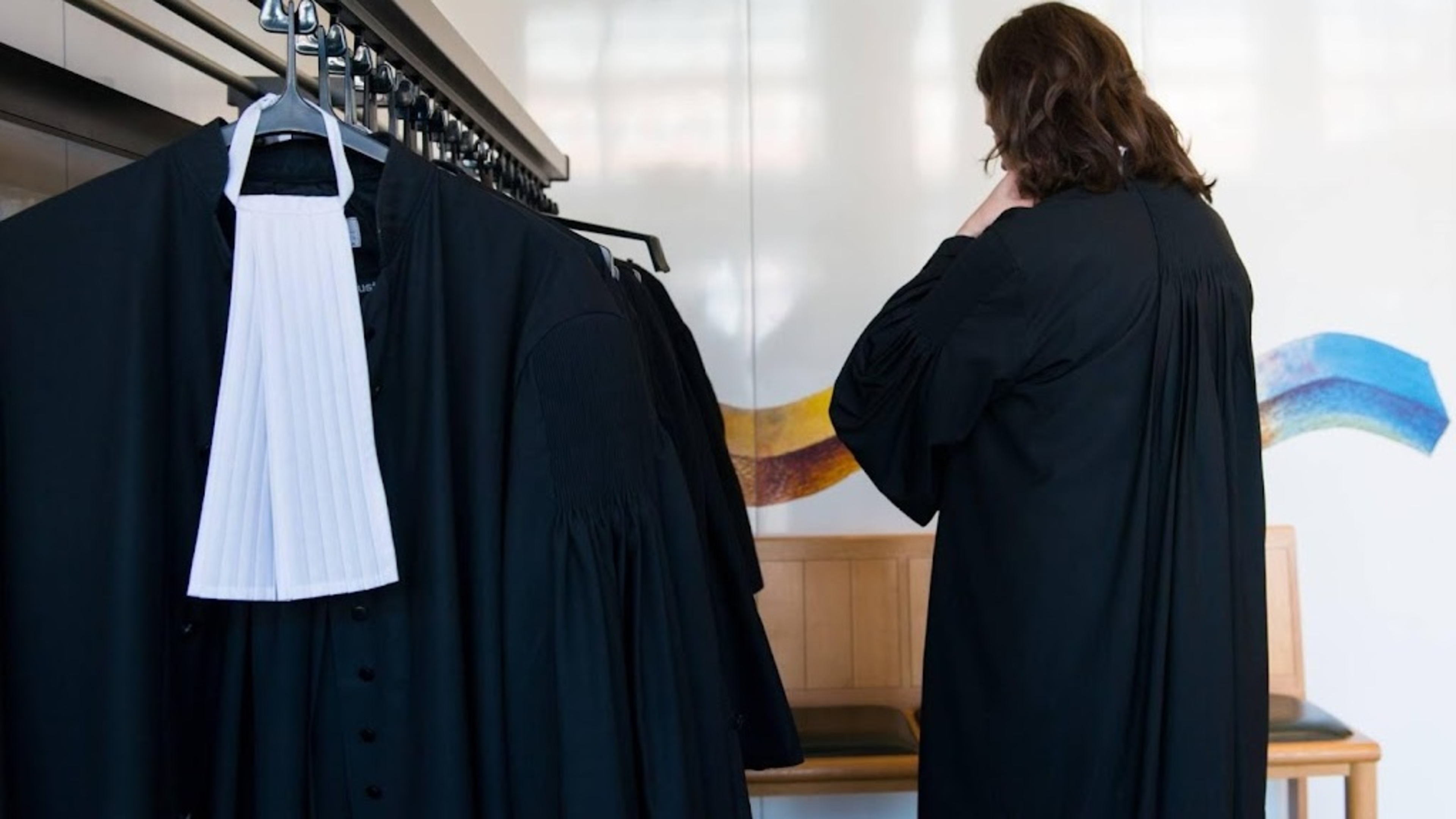 More lawyers in the Netherlands, legal aid sector continues to shrink