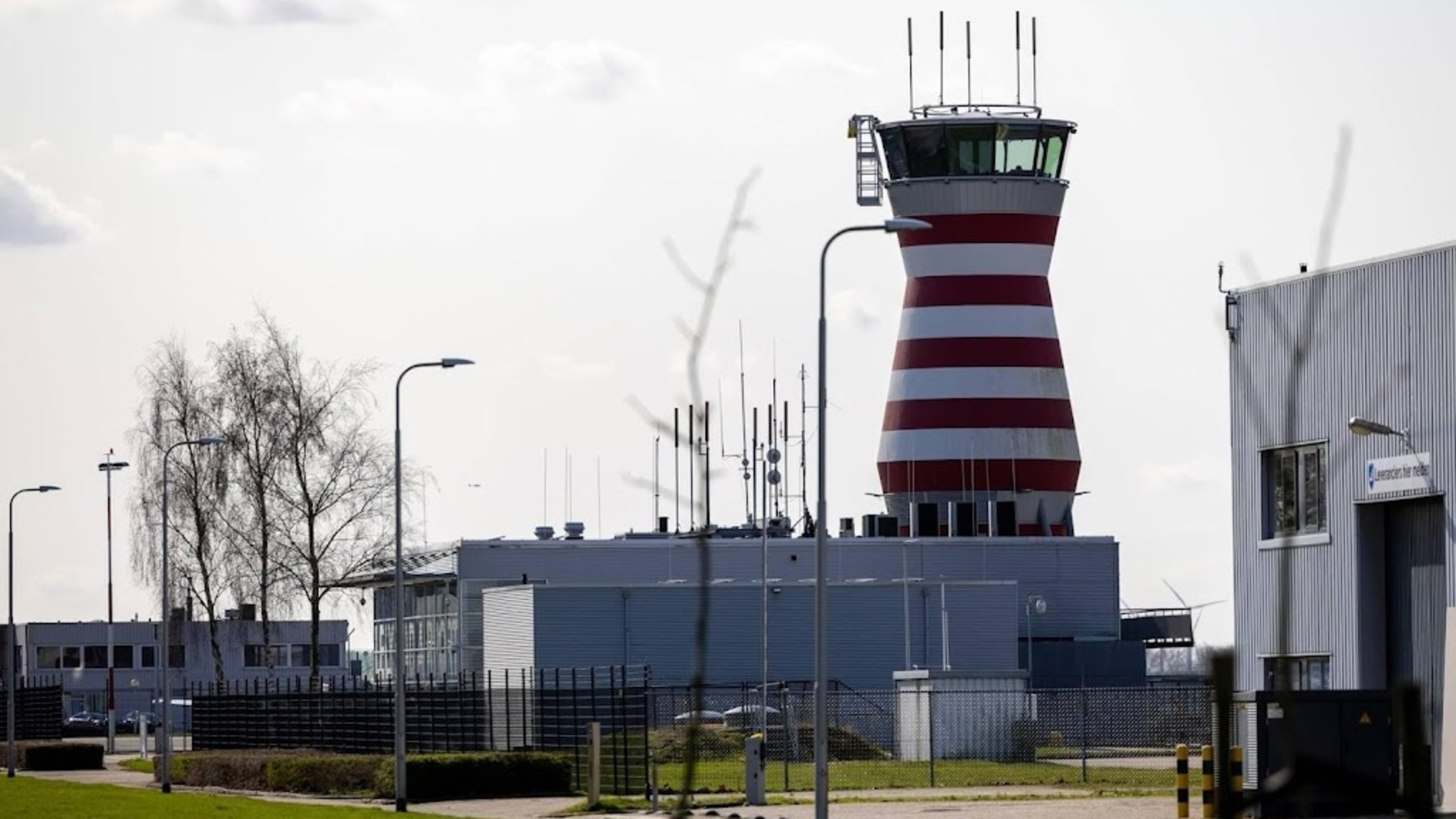 Many questions in Parliament about opening Lelystad Airport in 2027