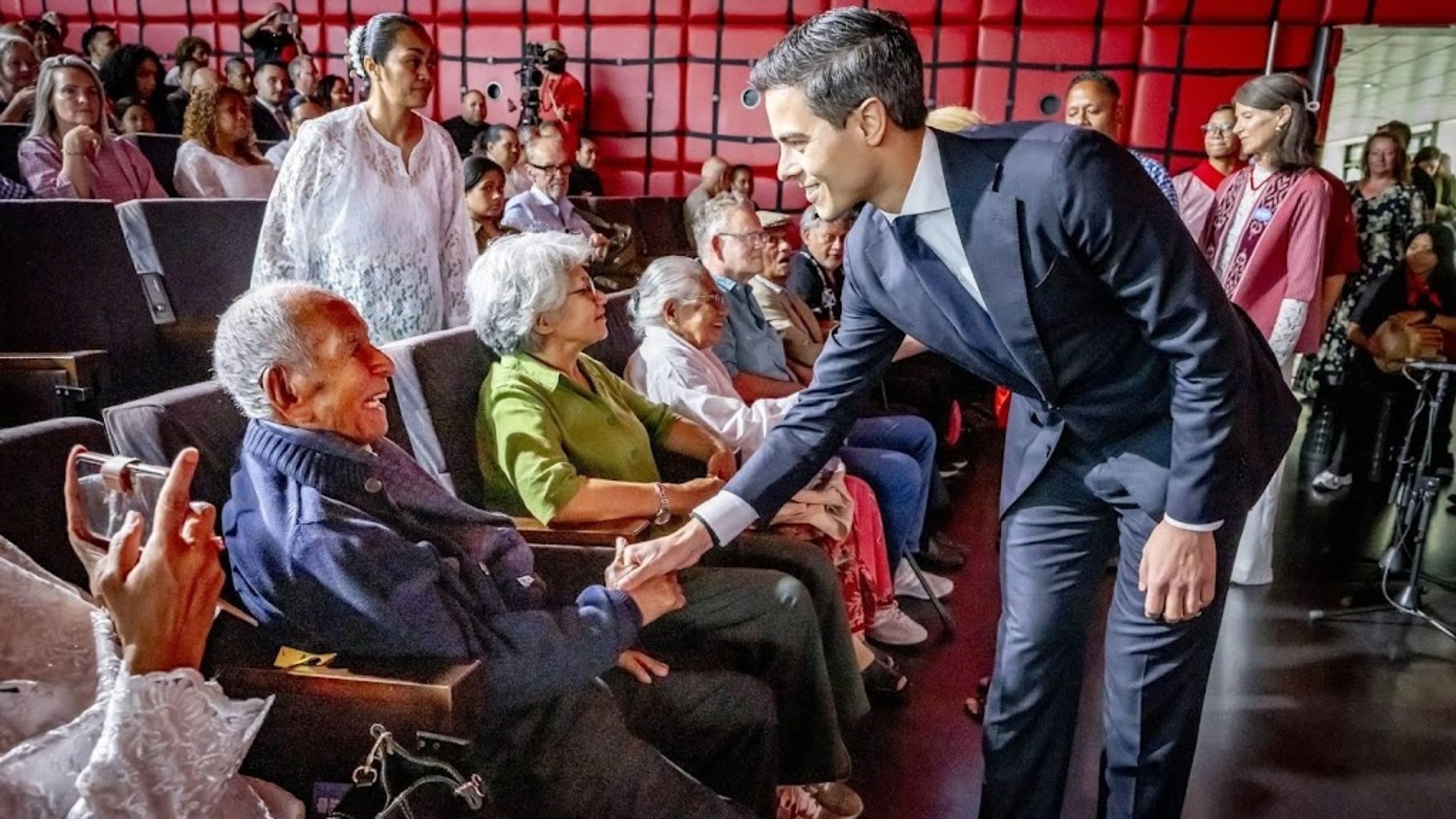 Jetten apologizes for treatment of Moluccan migrants