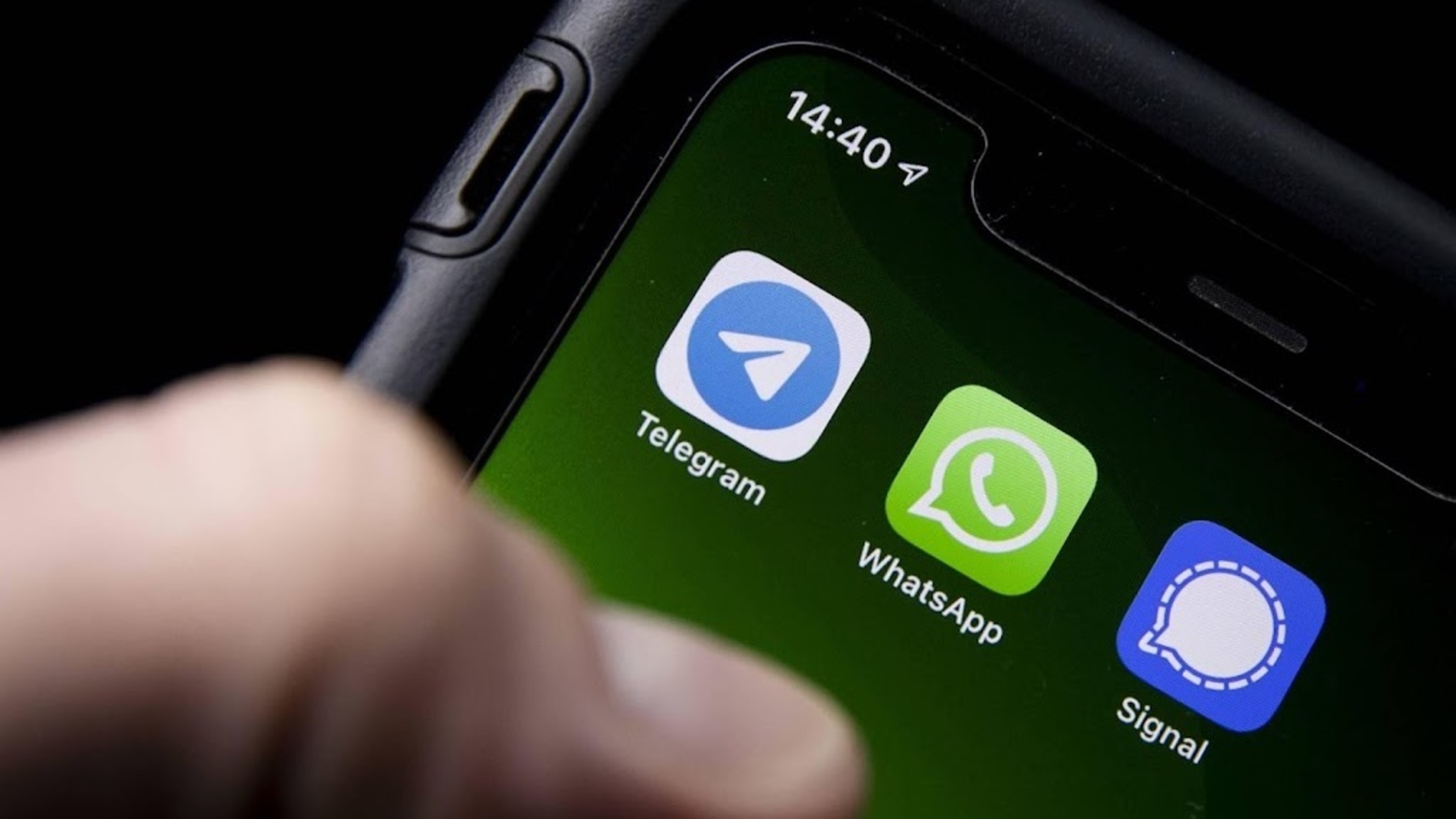 Almost as many Dutch people digitally skilled as two years ago