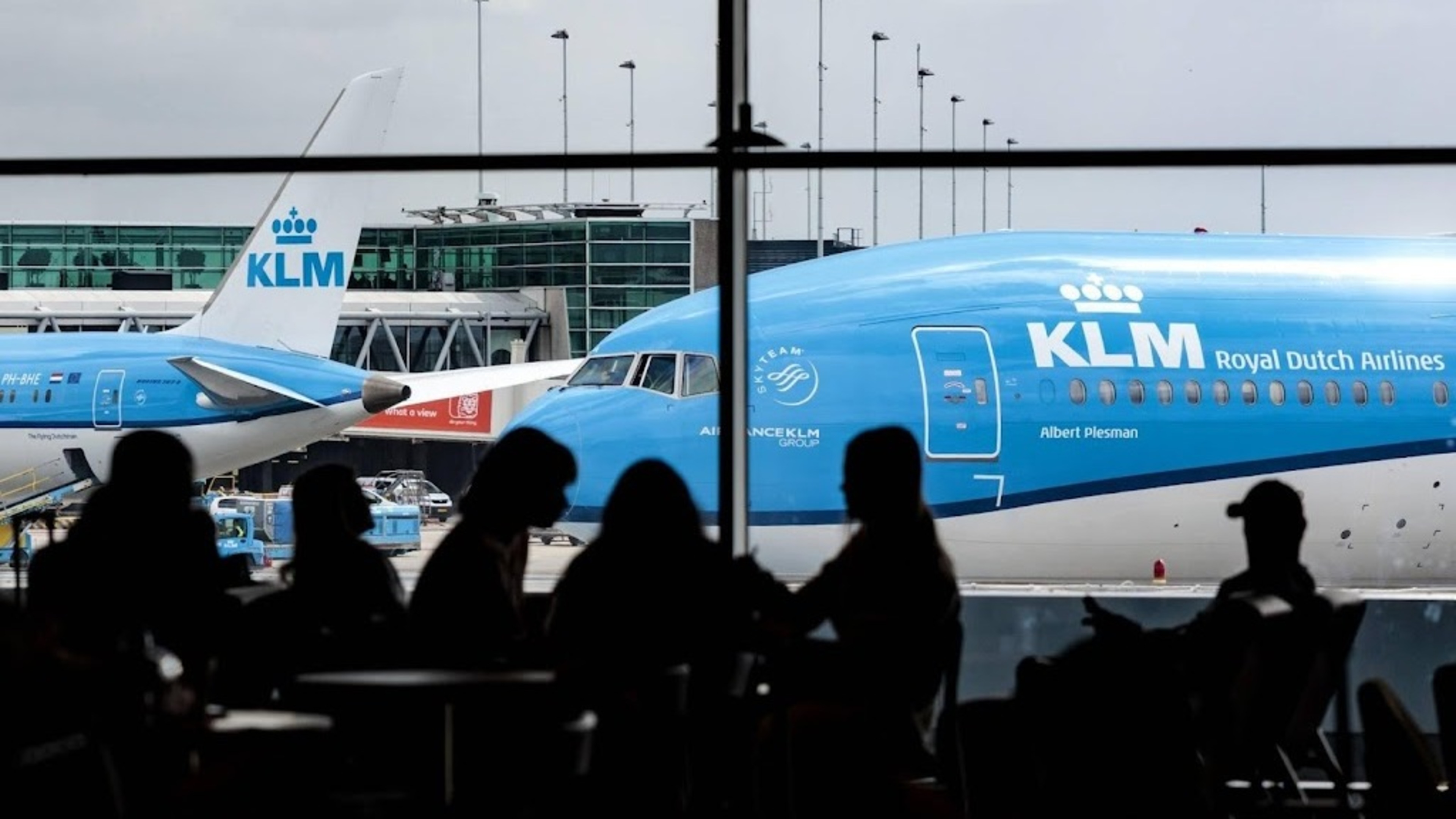 KLM sells catering subsidiary