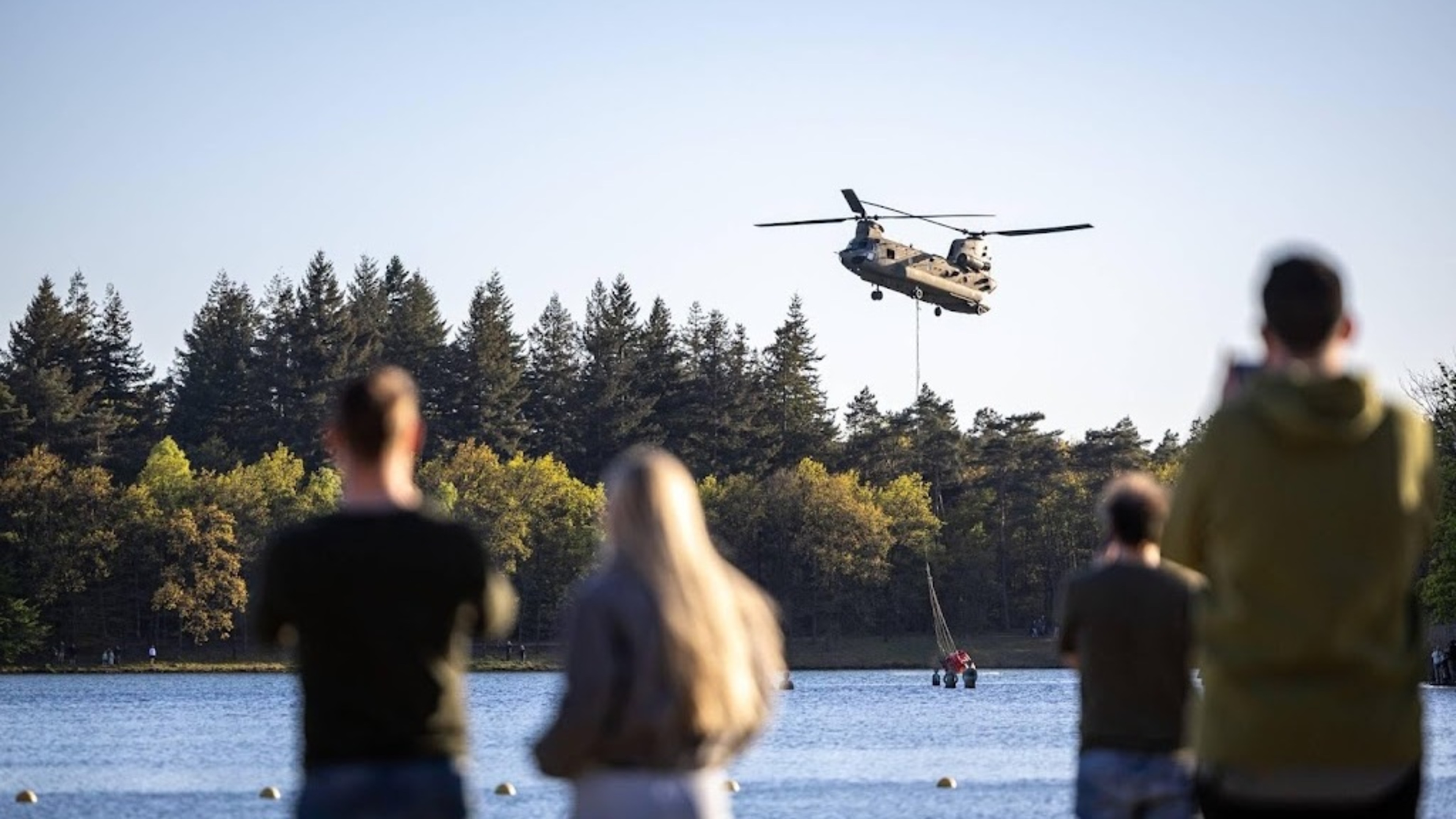 Two Chinook helicopters deployed at ’t Harde wildfire