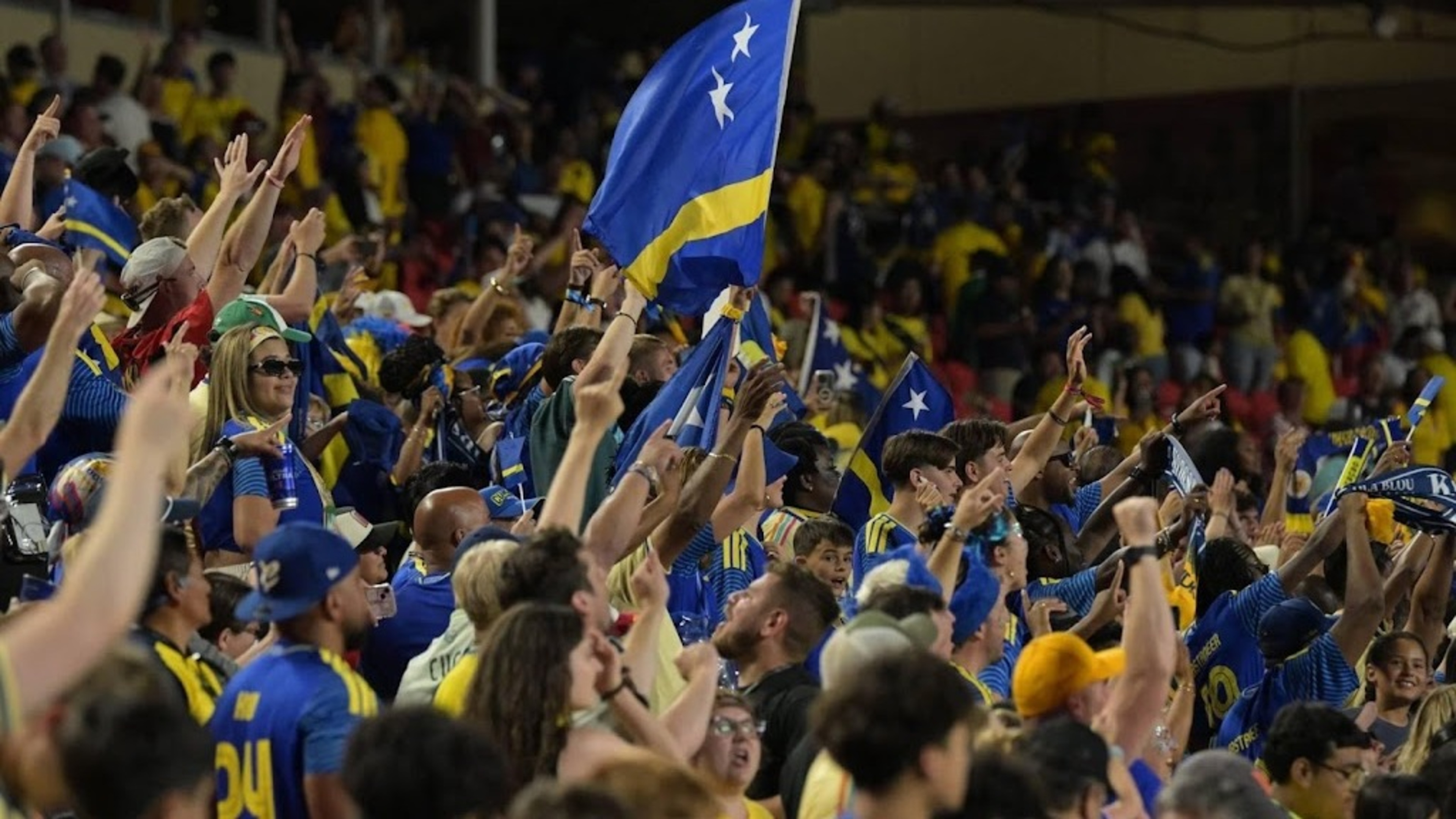 Curaçao fans celebrate draw against Ecuador