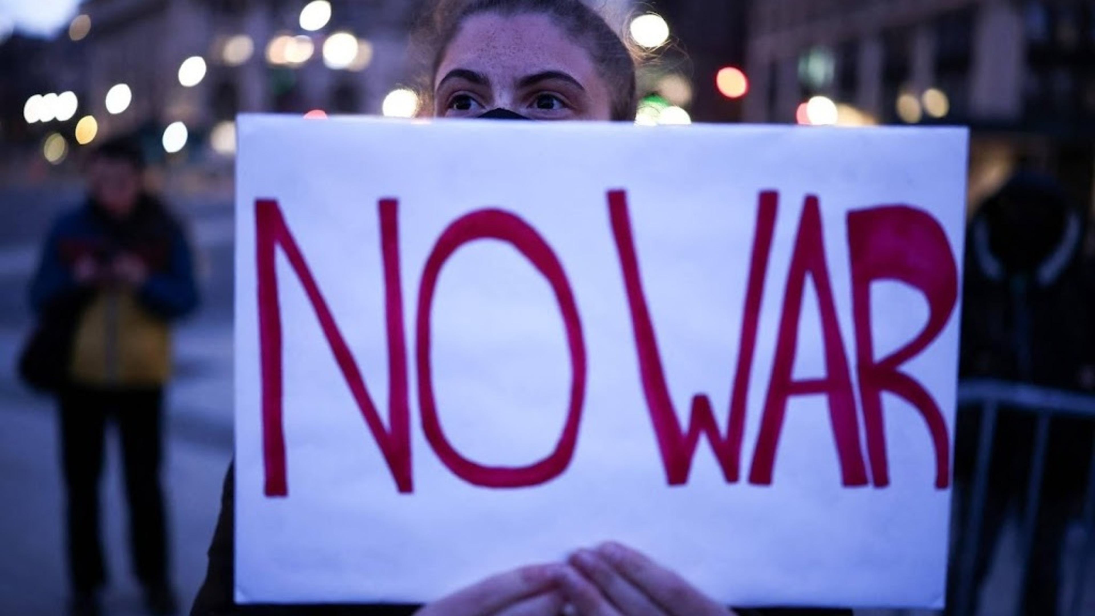 Iranian academics in the Netherlands hopeful about ceasefire