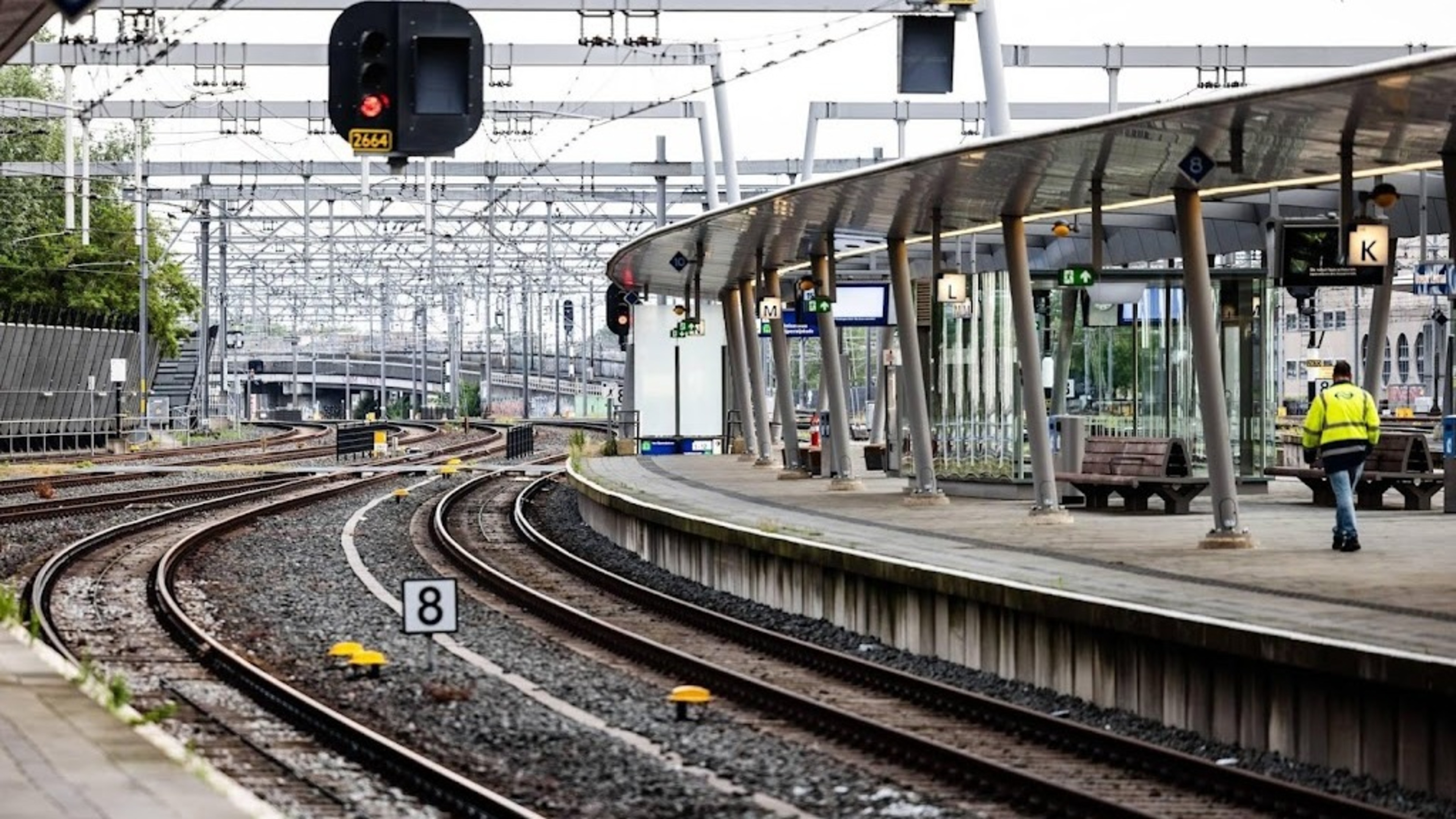Most trains running again after lightning strike