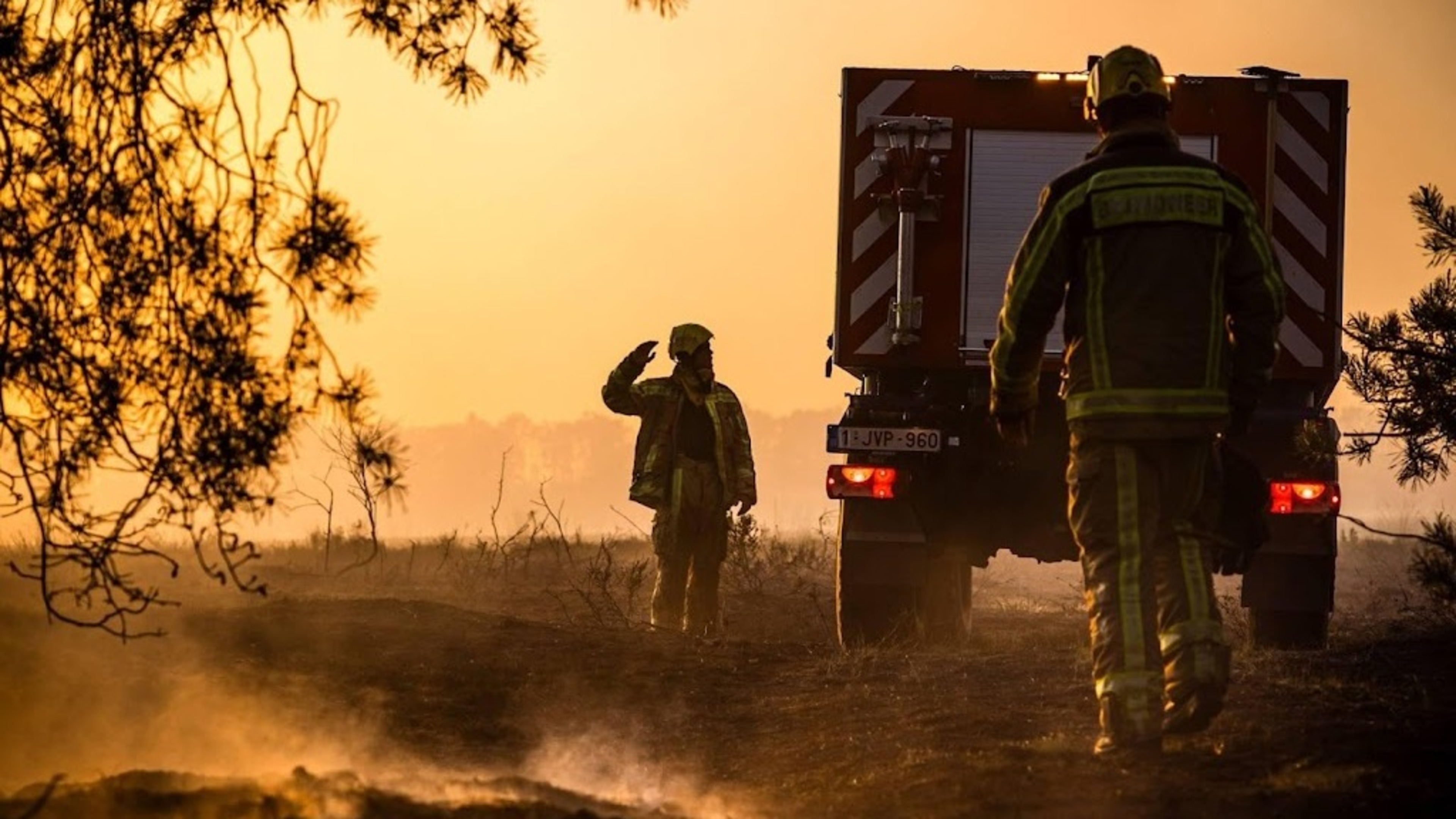 Weert wildfire scaled down, fewer firefighters on site