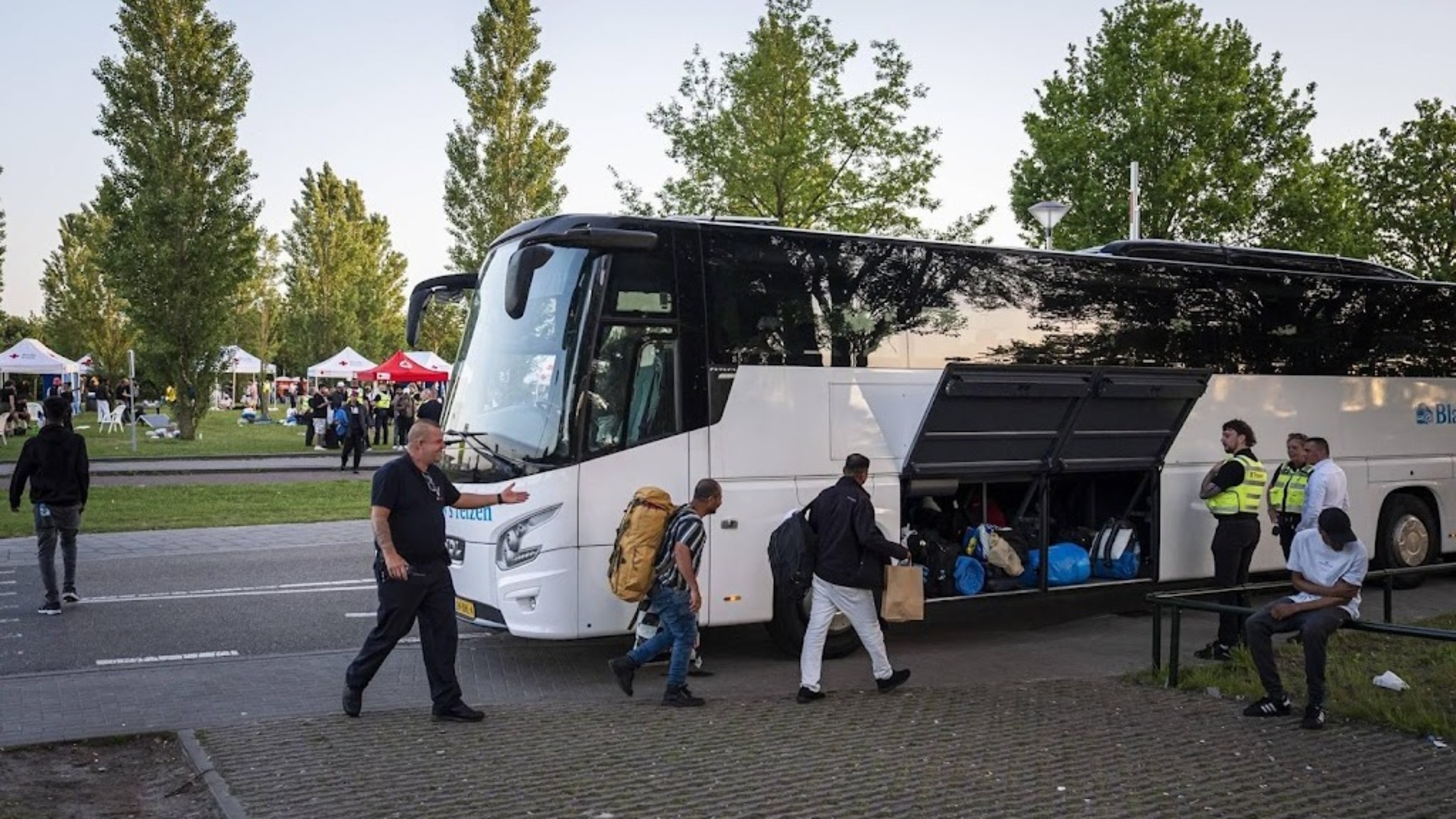 Over 100 asylum seekers moved from Ter Apel to Groningen
