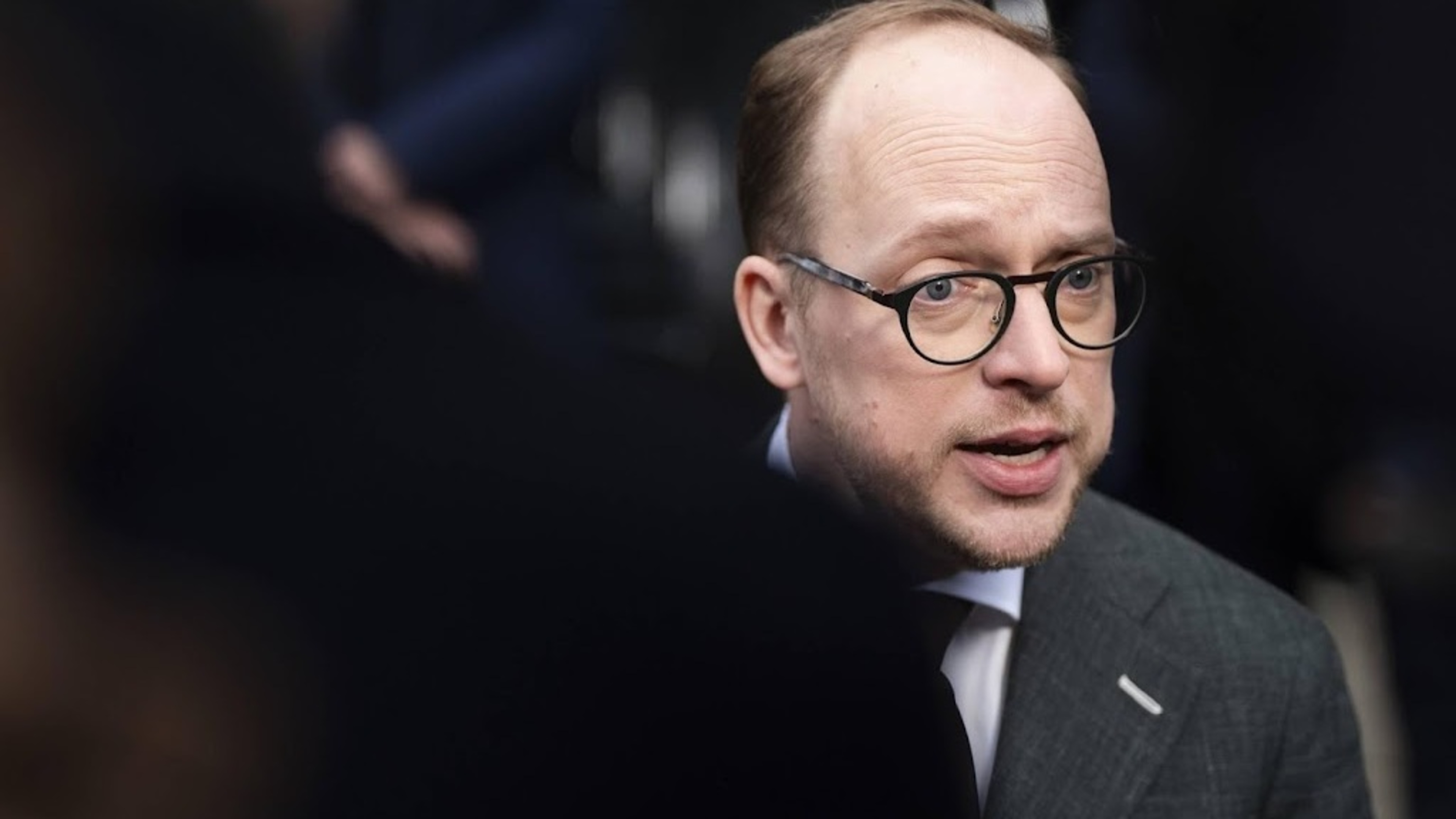 Plan to offset capital losses costs billions