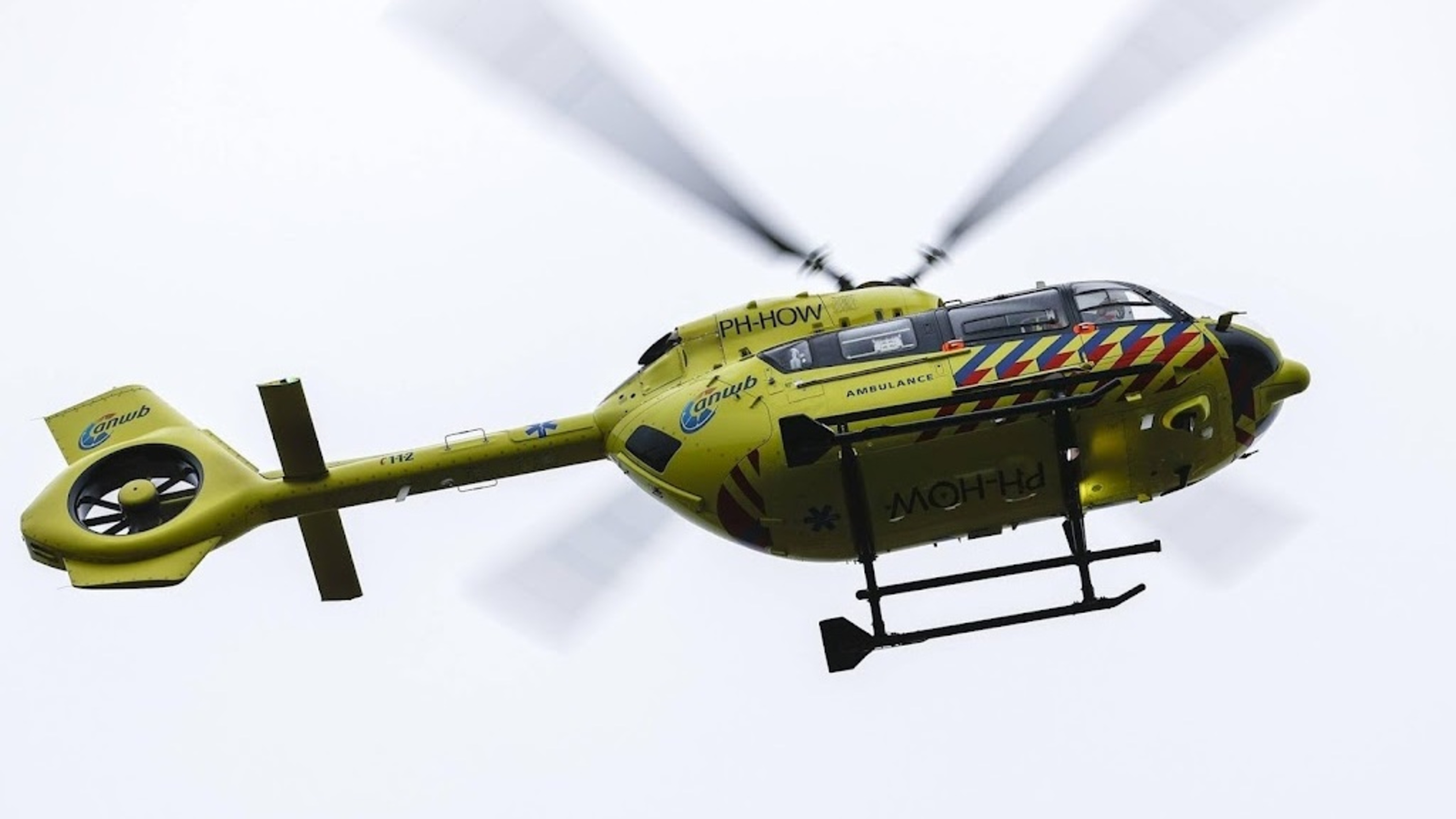 16-year-old girl seriously injured after fall from gravel pile in Den Helder