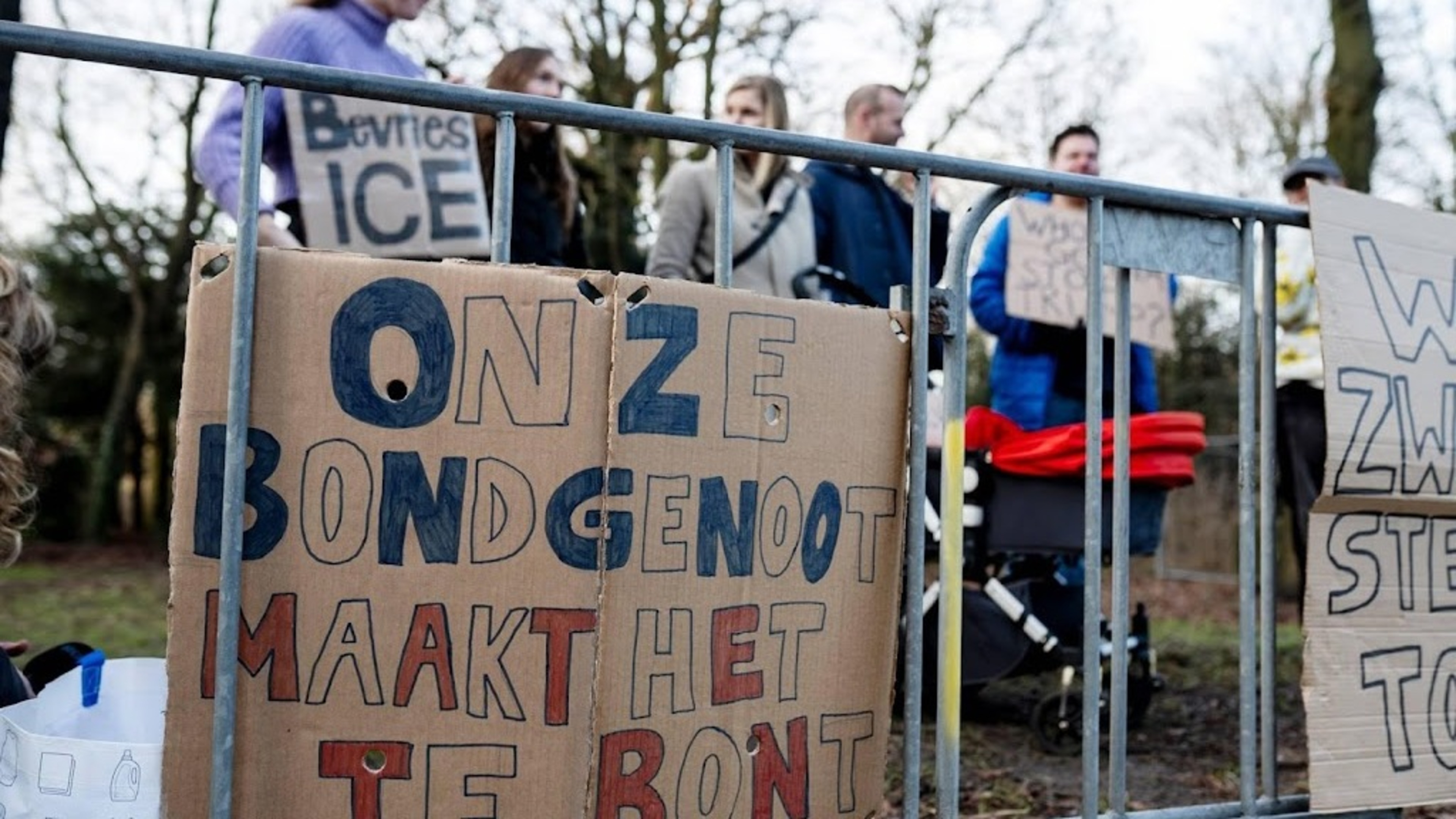 About a hundred people at demonstration in The Hague against ICE