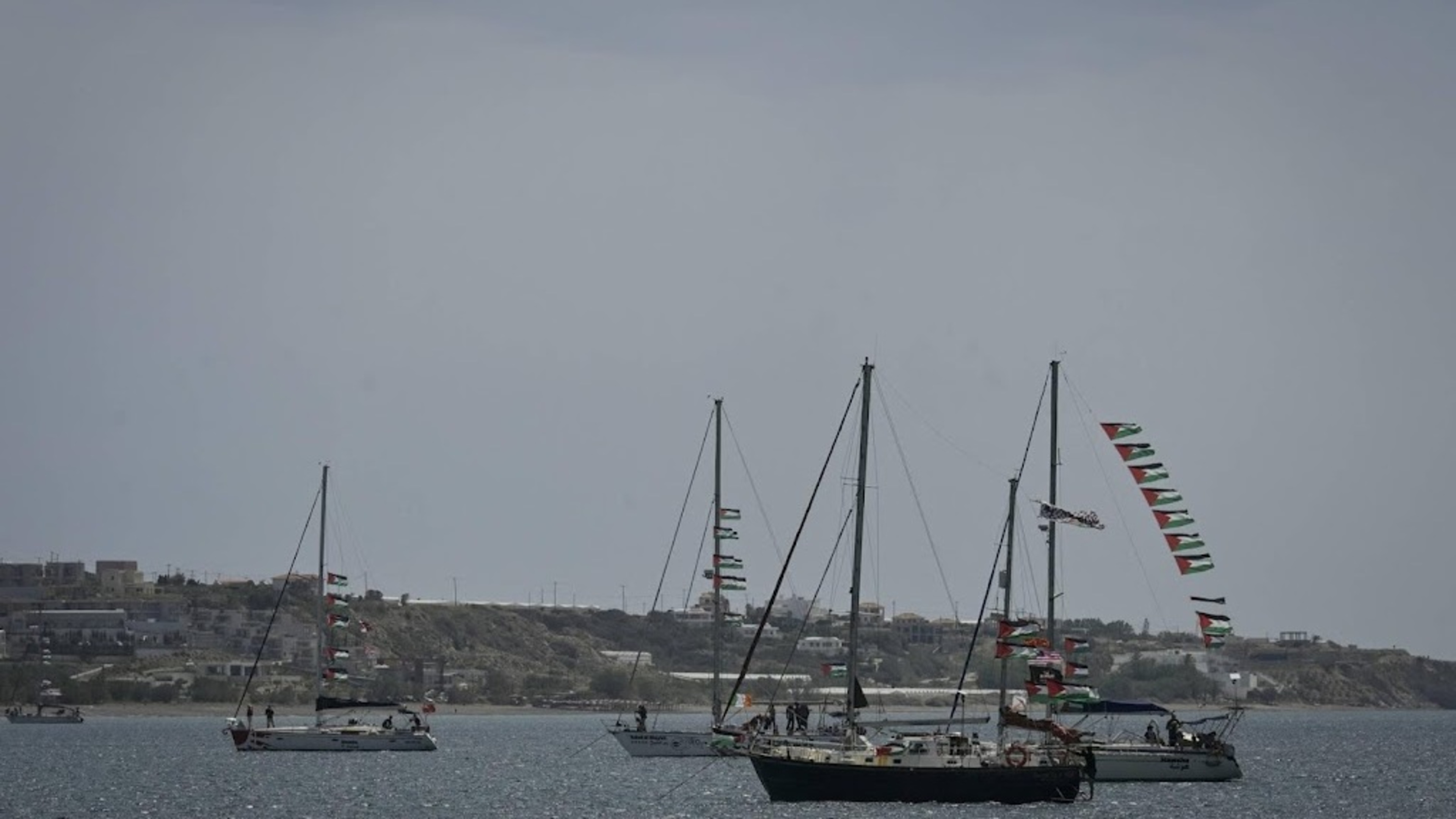 Embassy in Greece assisting three Dutch Flotilla members