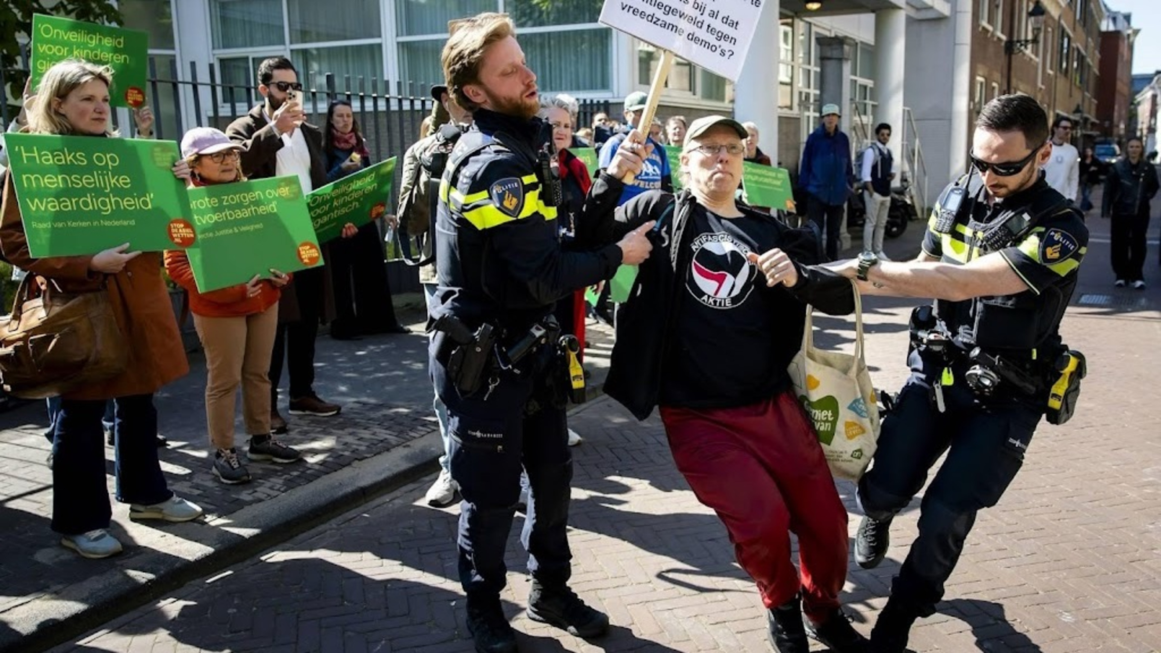 Amendment to asylum emergency measures law rejected after OPNL vote