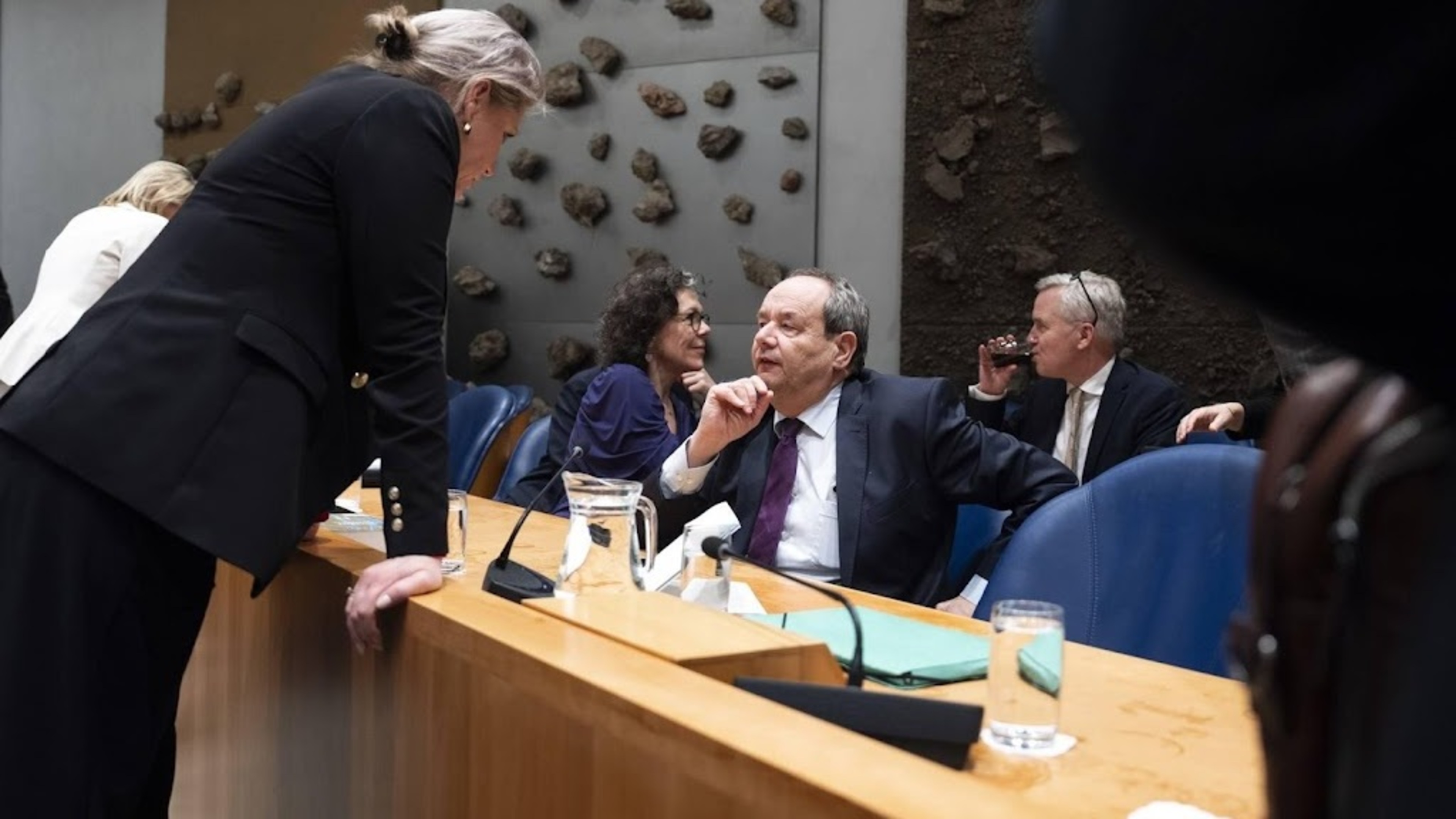 Vijlbrief retracts remark, will scale back state pension plan