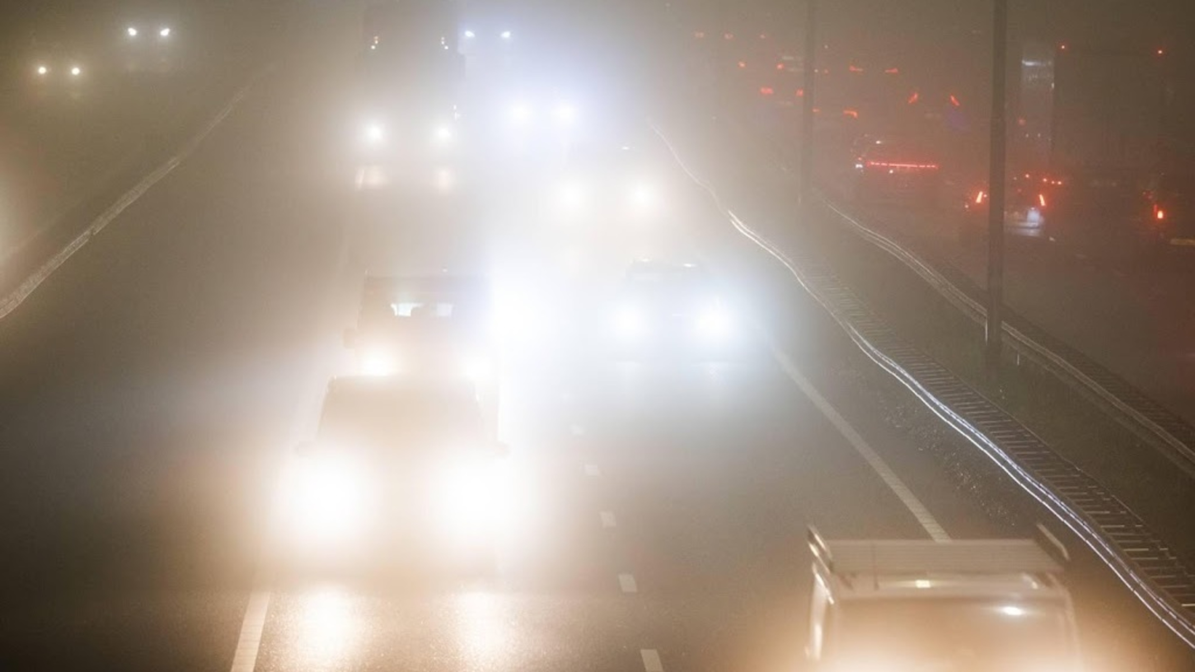 Dense fog in northwest again, traffic disrupted
