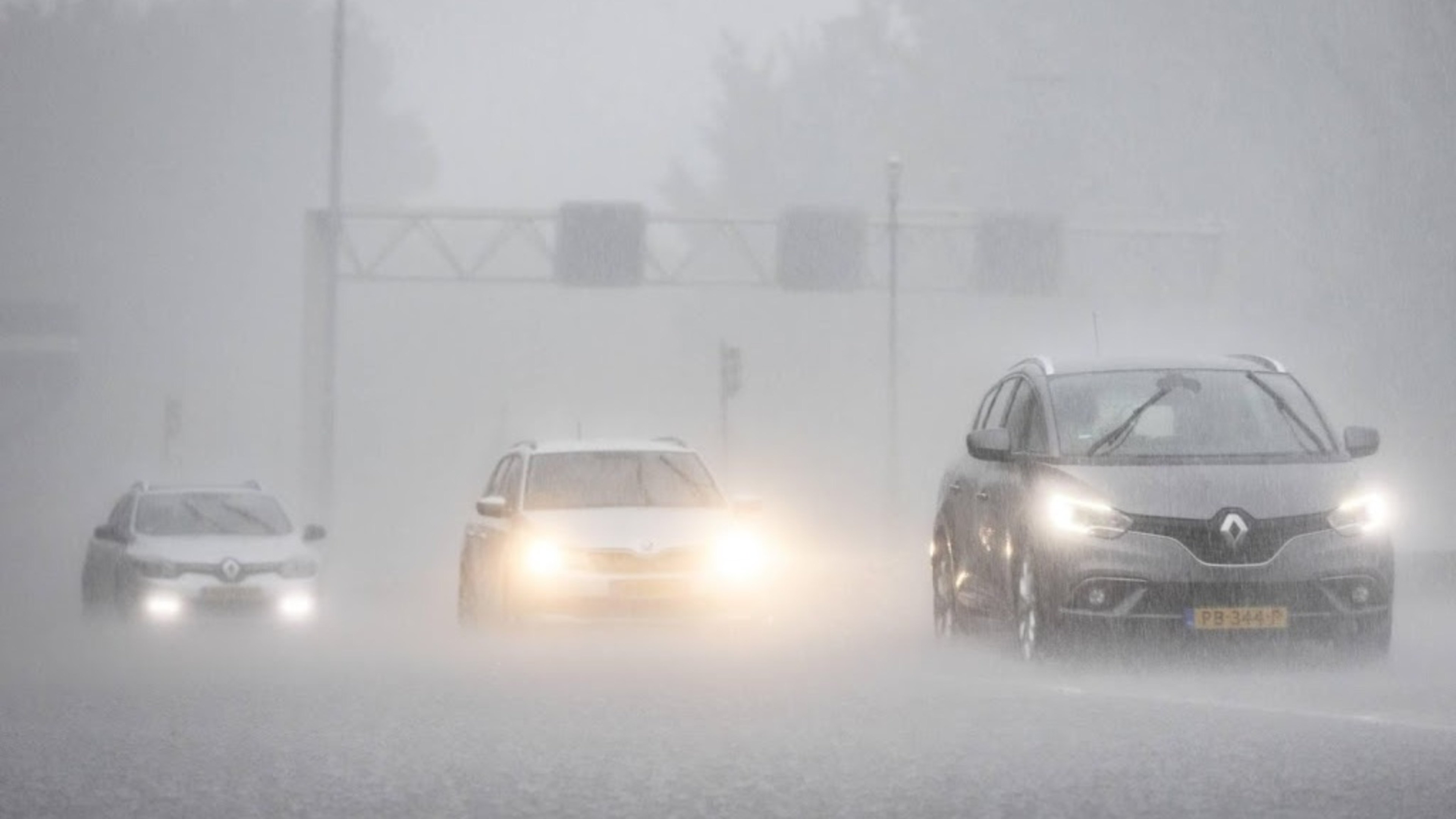 Rijkswaterstaat warns of dangerous situations and traffic jams