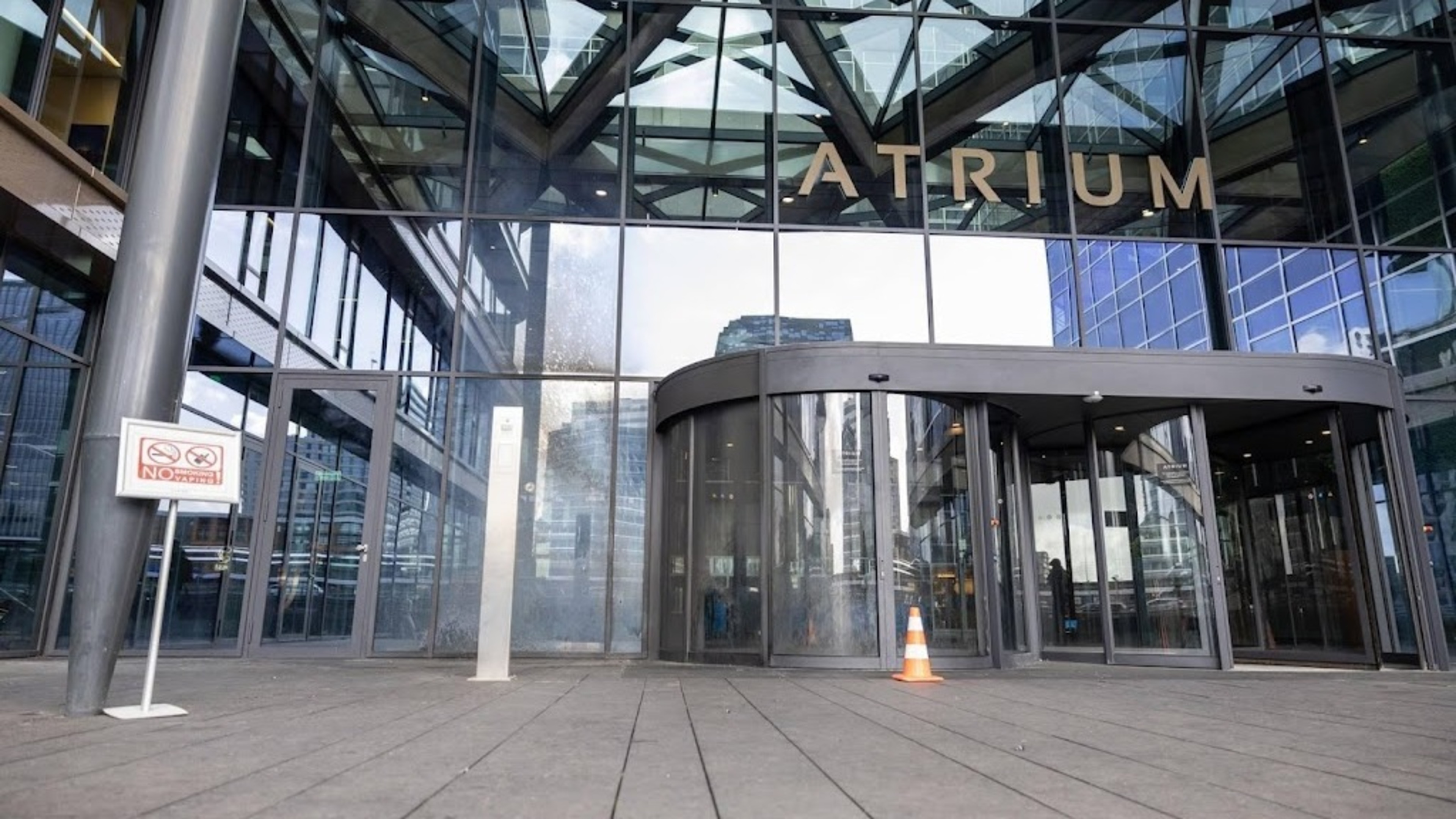 17-year-old boy arrested for explosion at Amsterdam Zuidas office