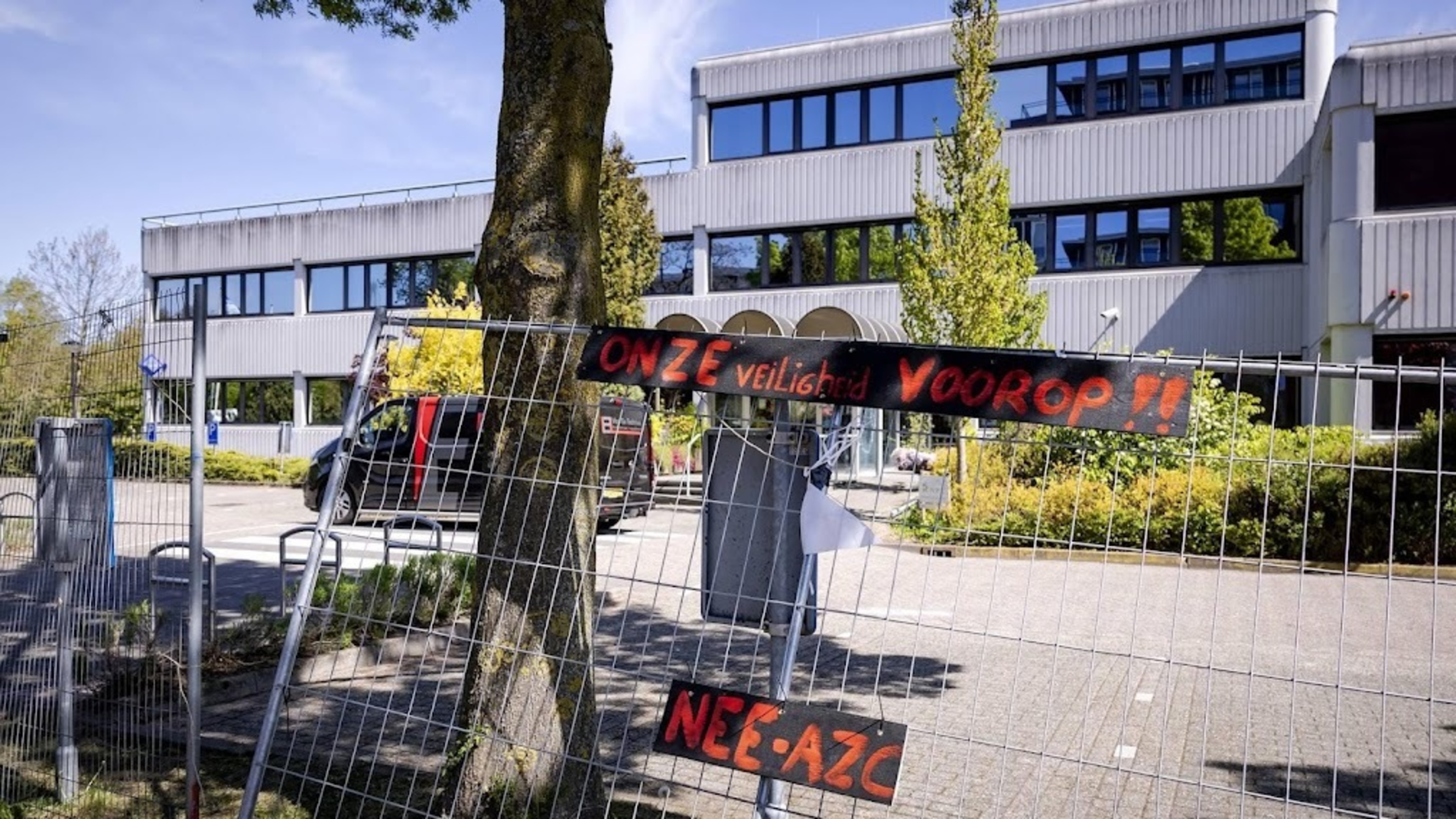 Mayor of Loosdrecht: support cannot be separated from The Hague