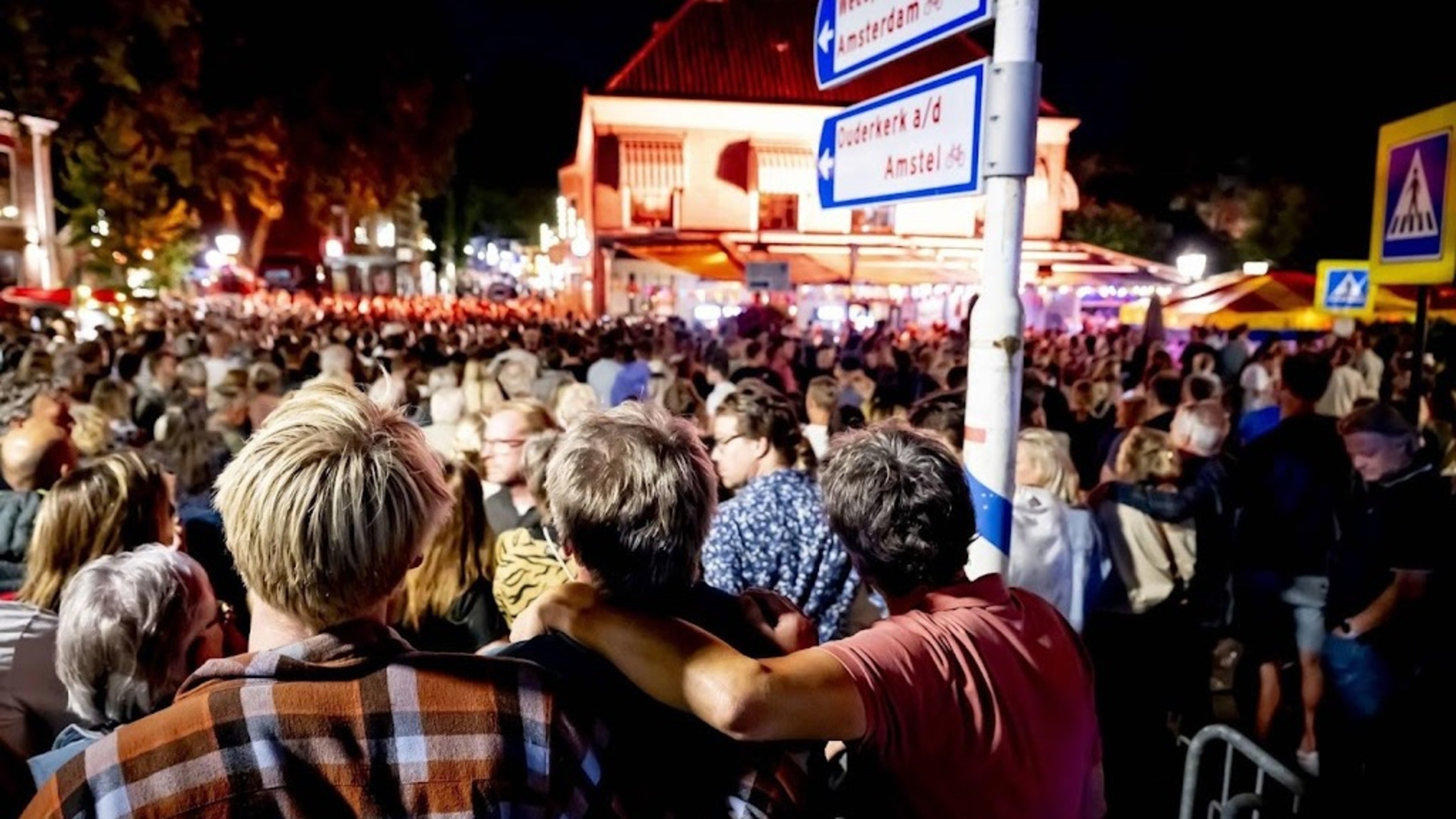 Familie omgekomen Lisa ’diep geraakt’ door stilte in Abcoude