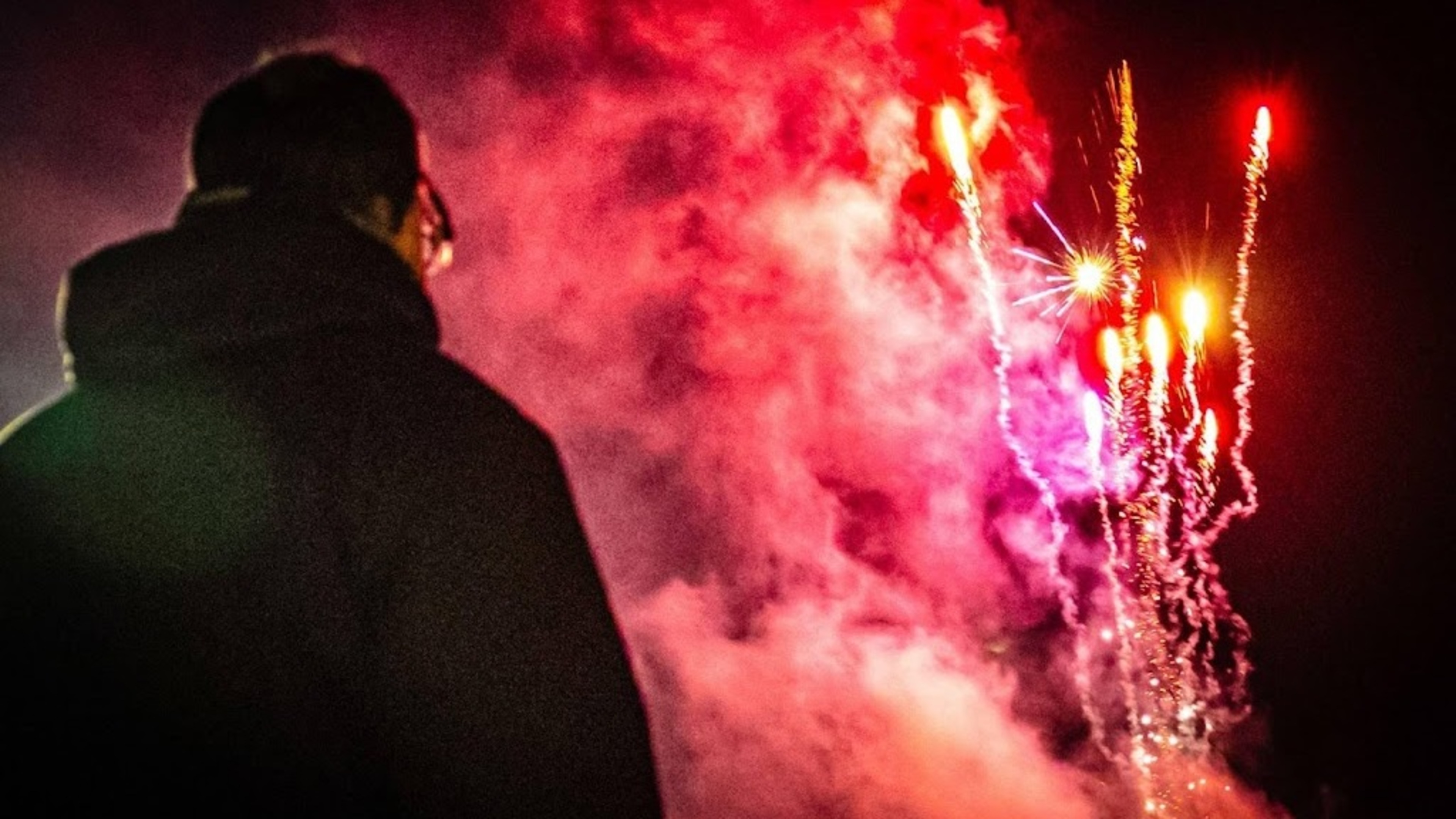 Dutch cabinet: Fireworks age limit should be 18