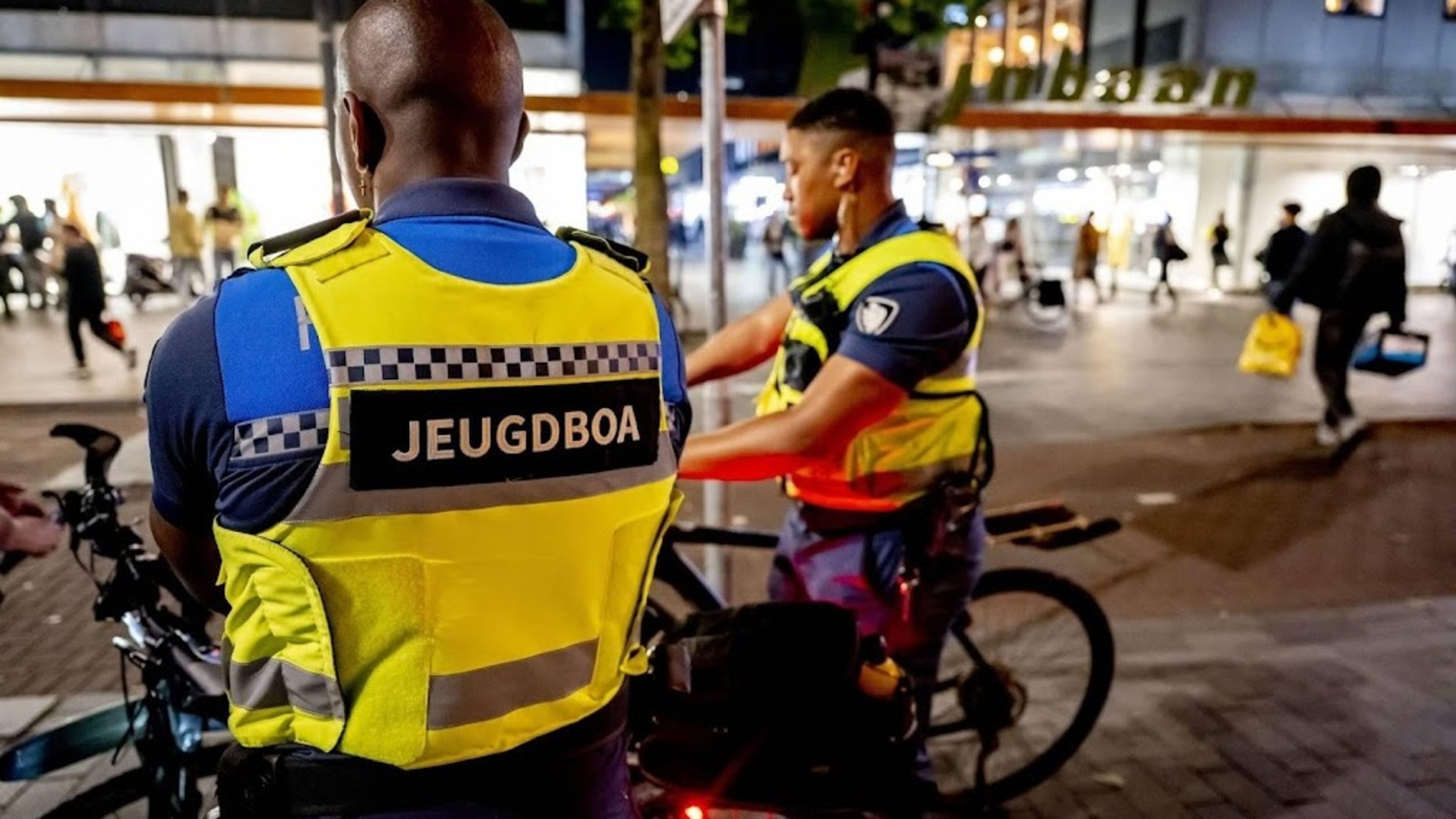 Expansion of national youth powers for special enforcement officers as of June 1