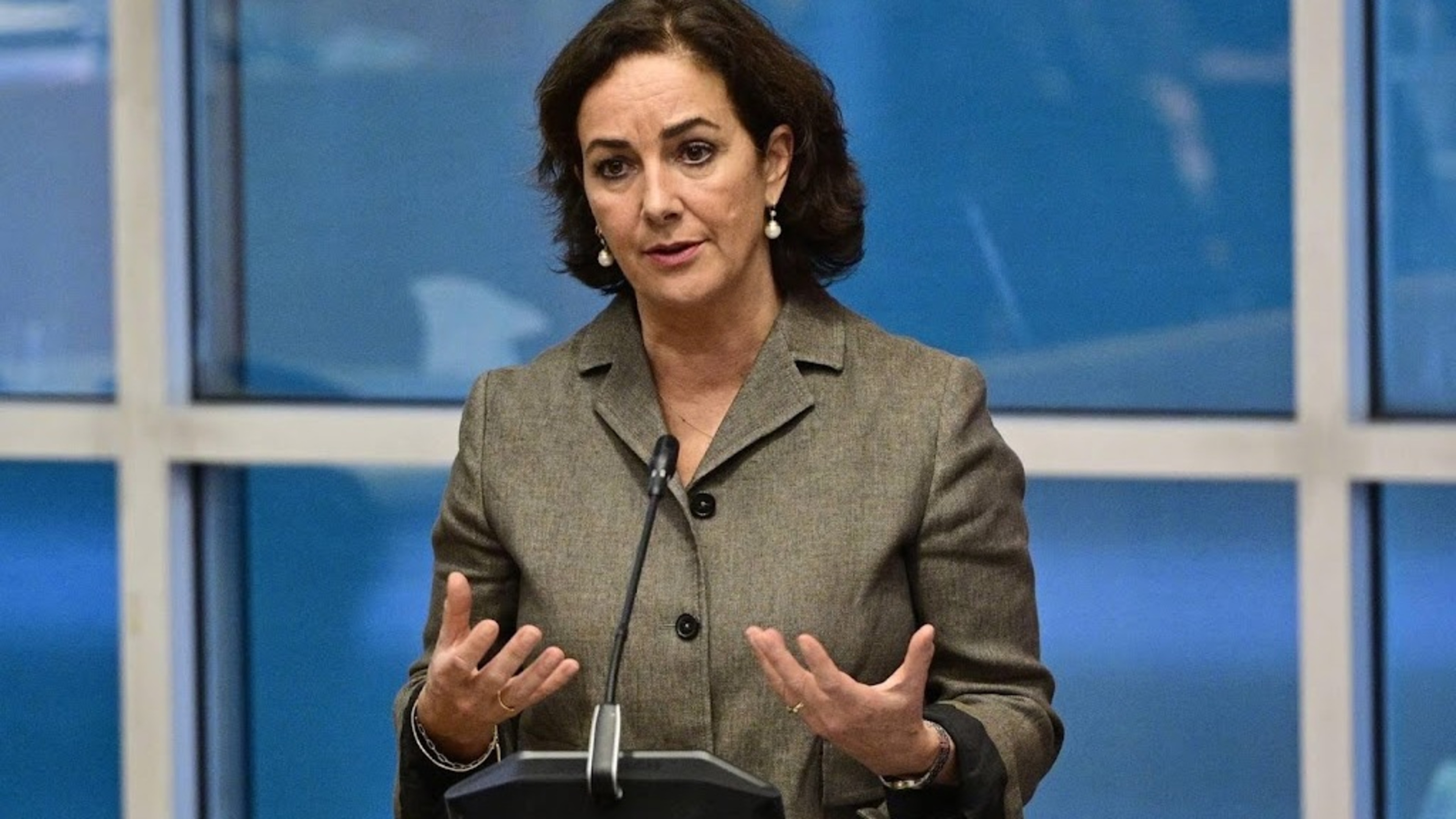 Halsema calls for attention to women in wartime