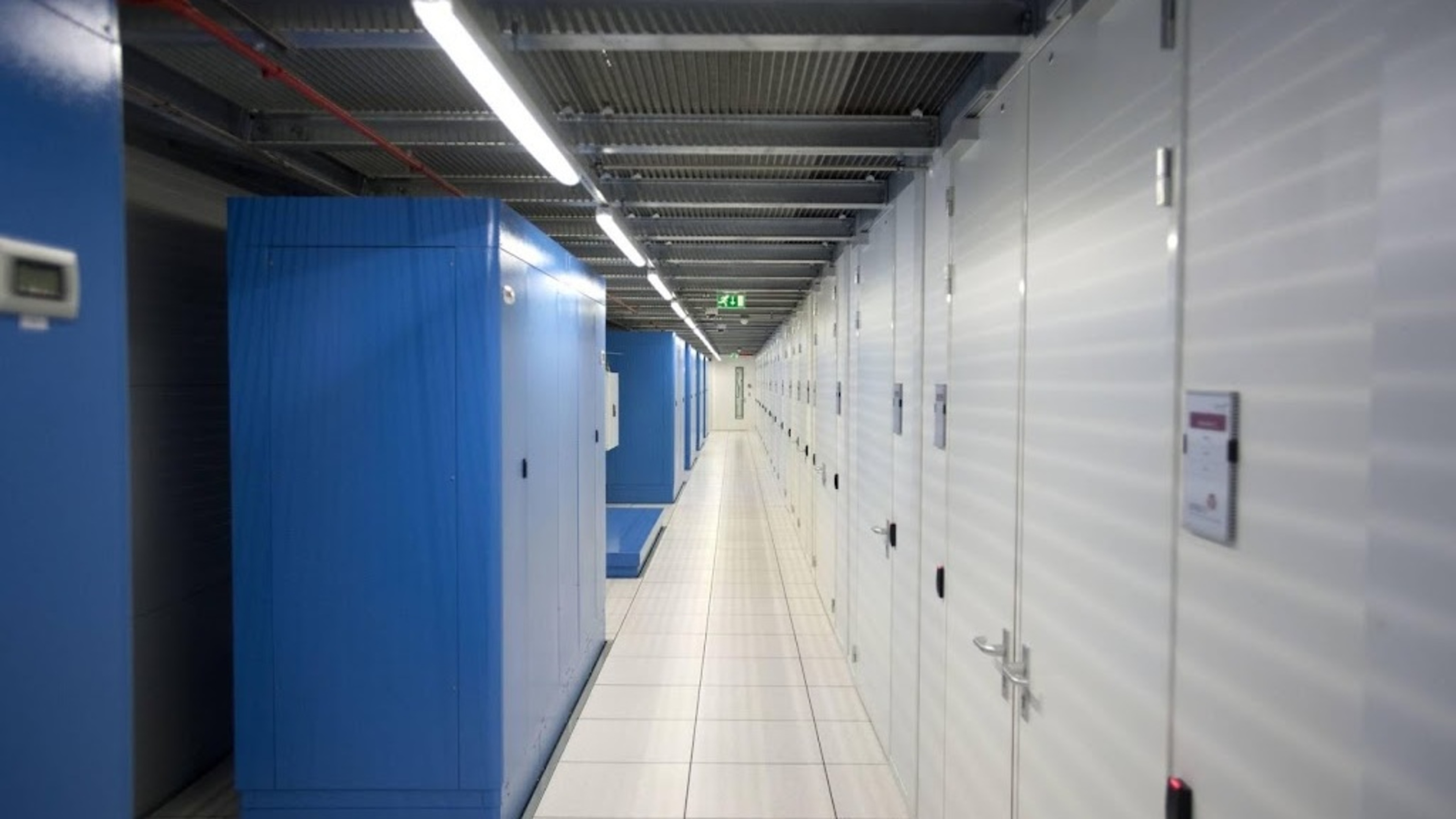 Record amount of data traffic through Amsterdam internet exchange