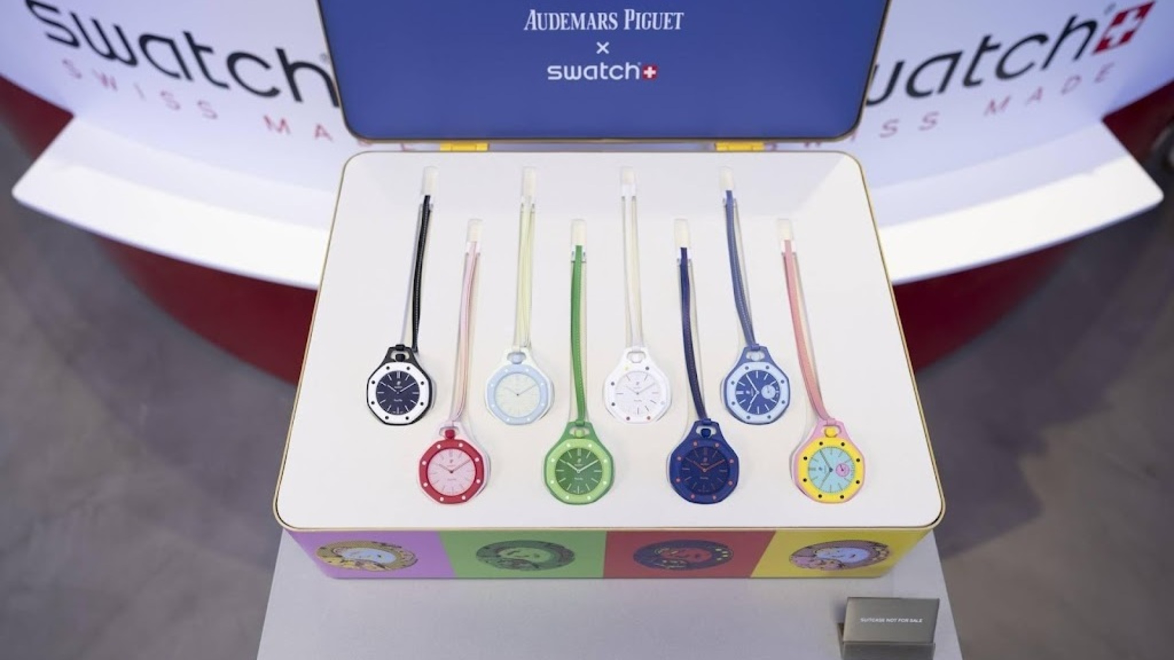 Long queues for new watch, stores closed for rest of day