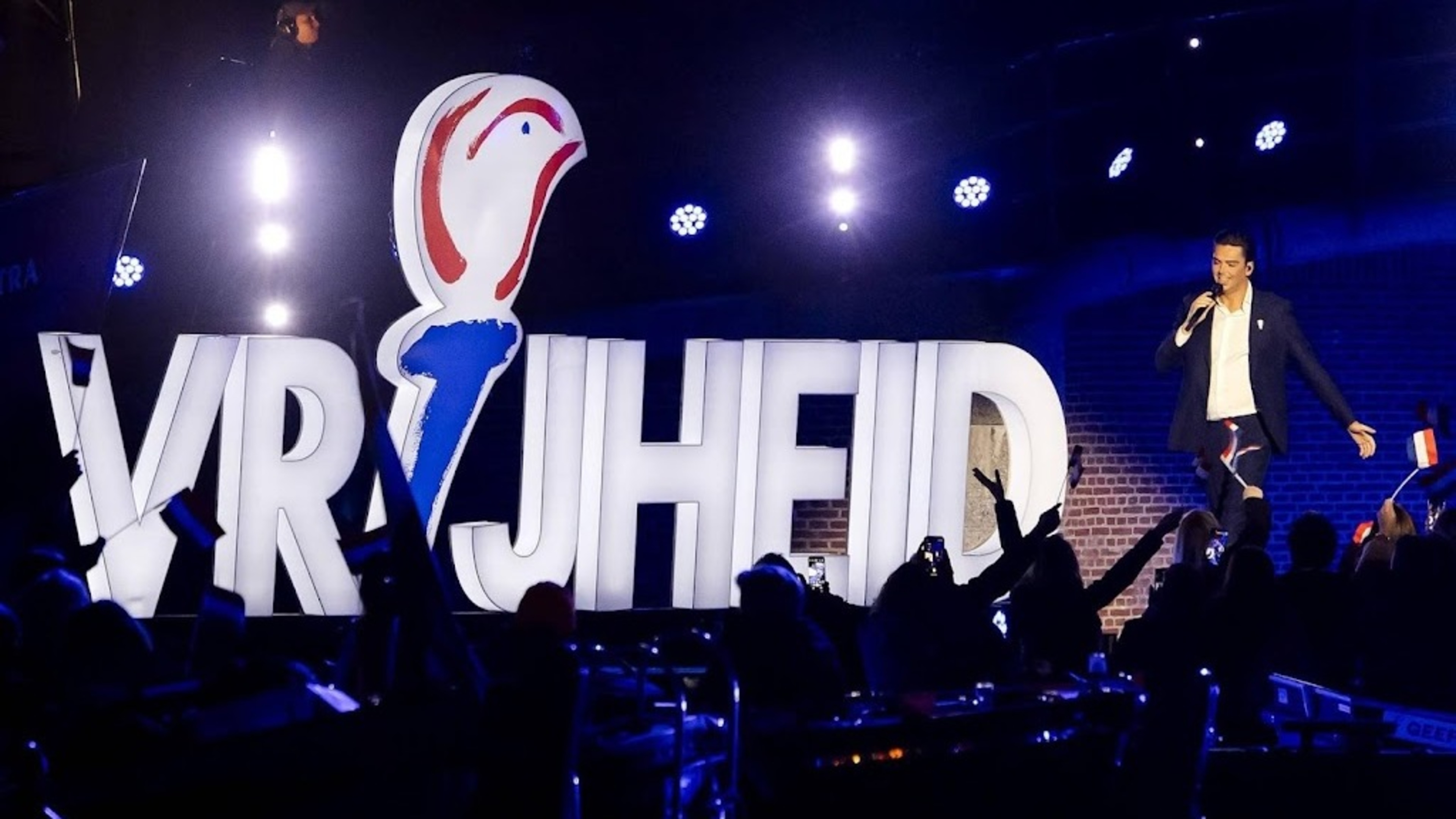 Committee: Support for May 4 and 5 remains unchanged, growing fear of AI