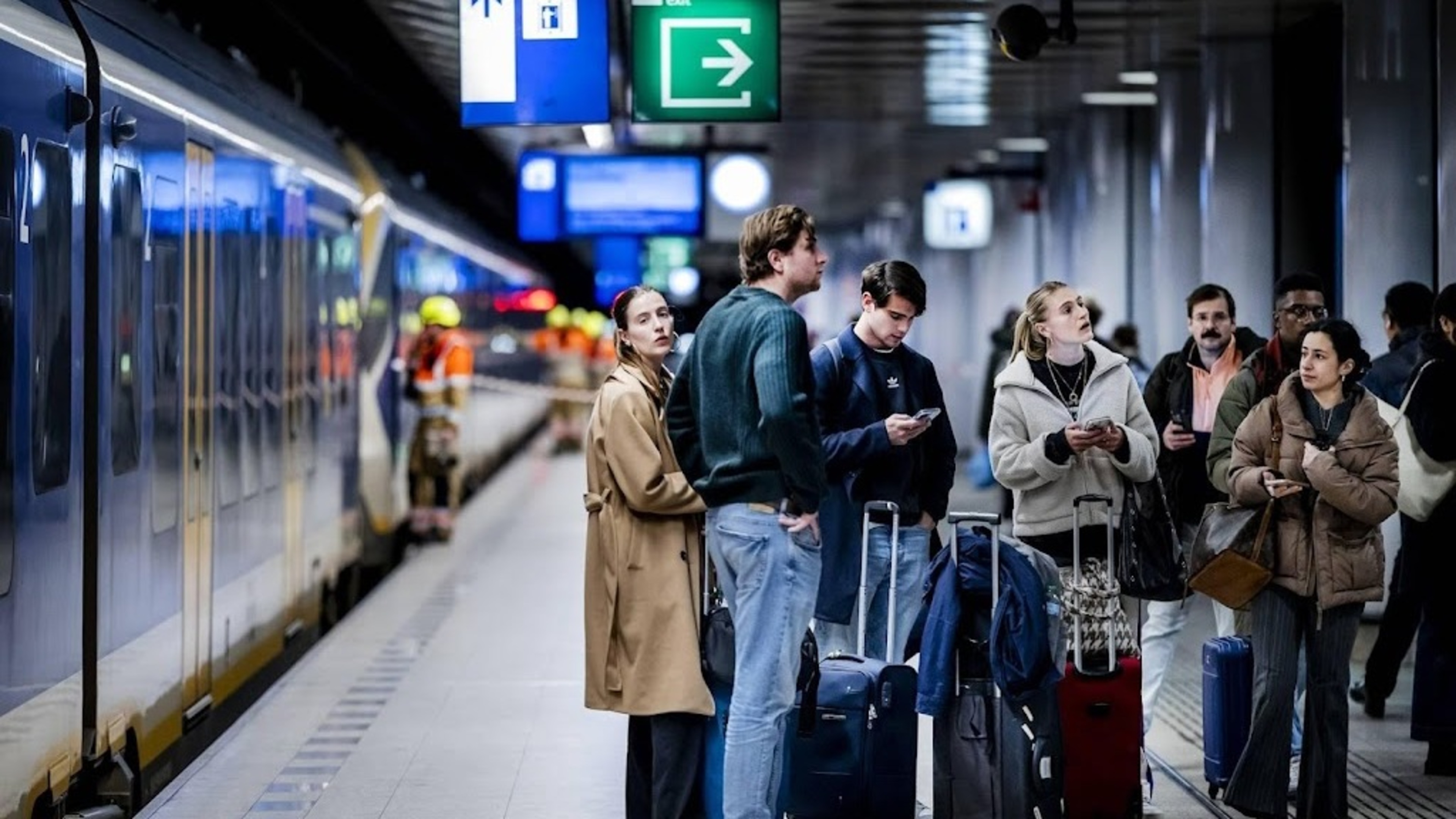 Evacuation of passengers from stranded trains completed