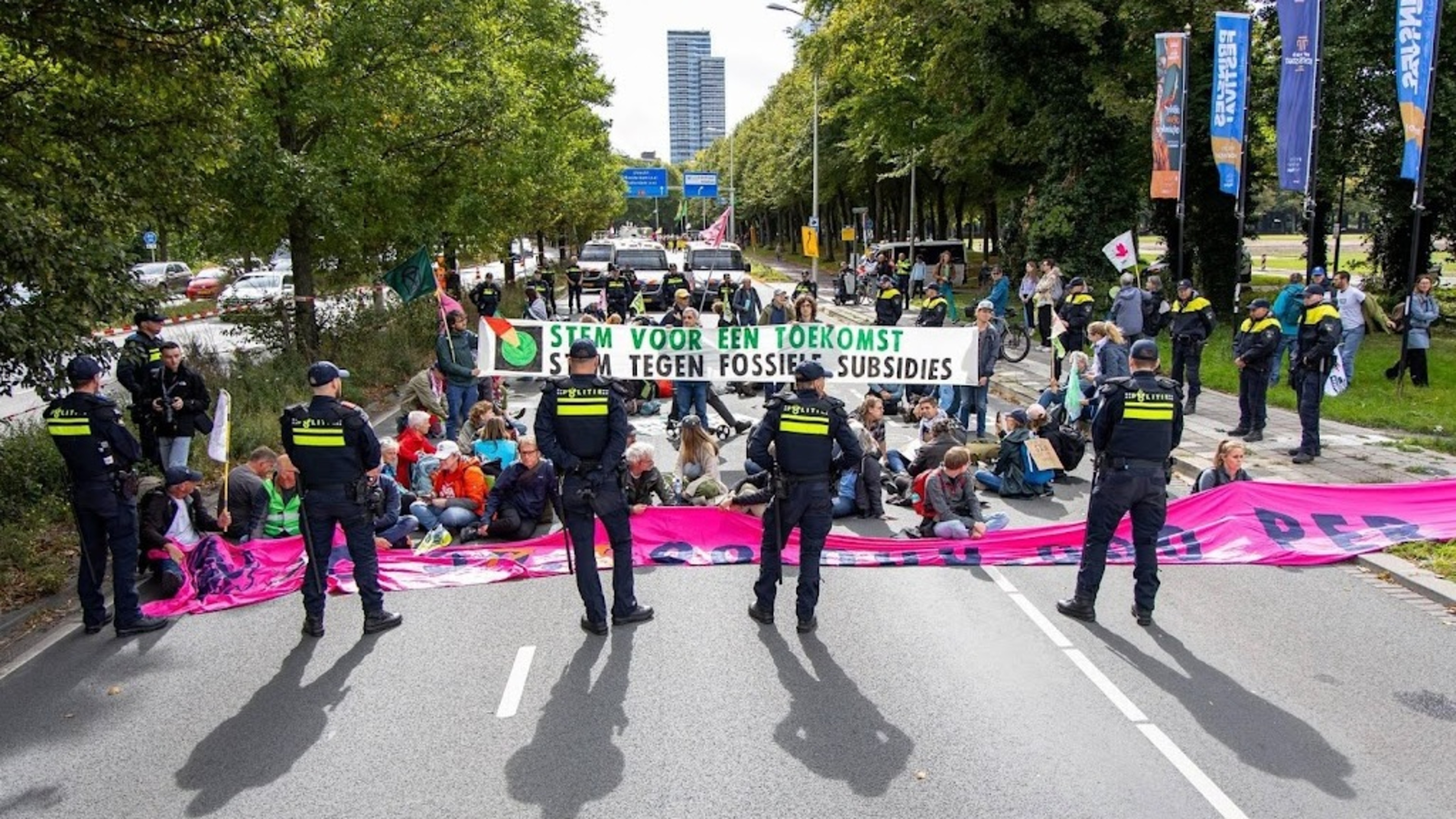 XR to continue protesting despite De Mos ‘threats’