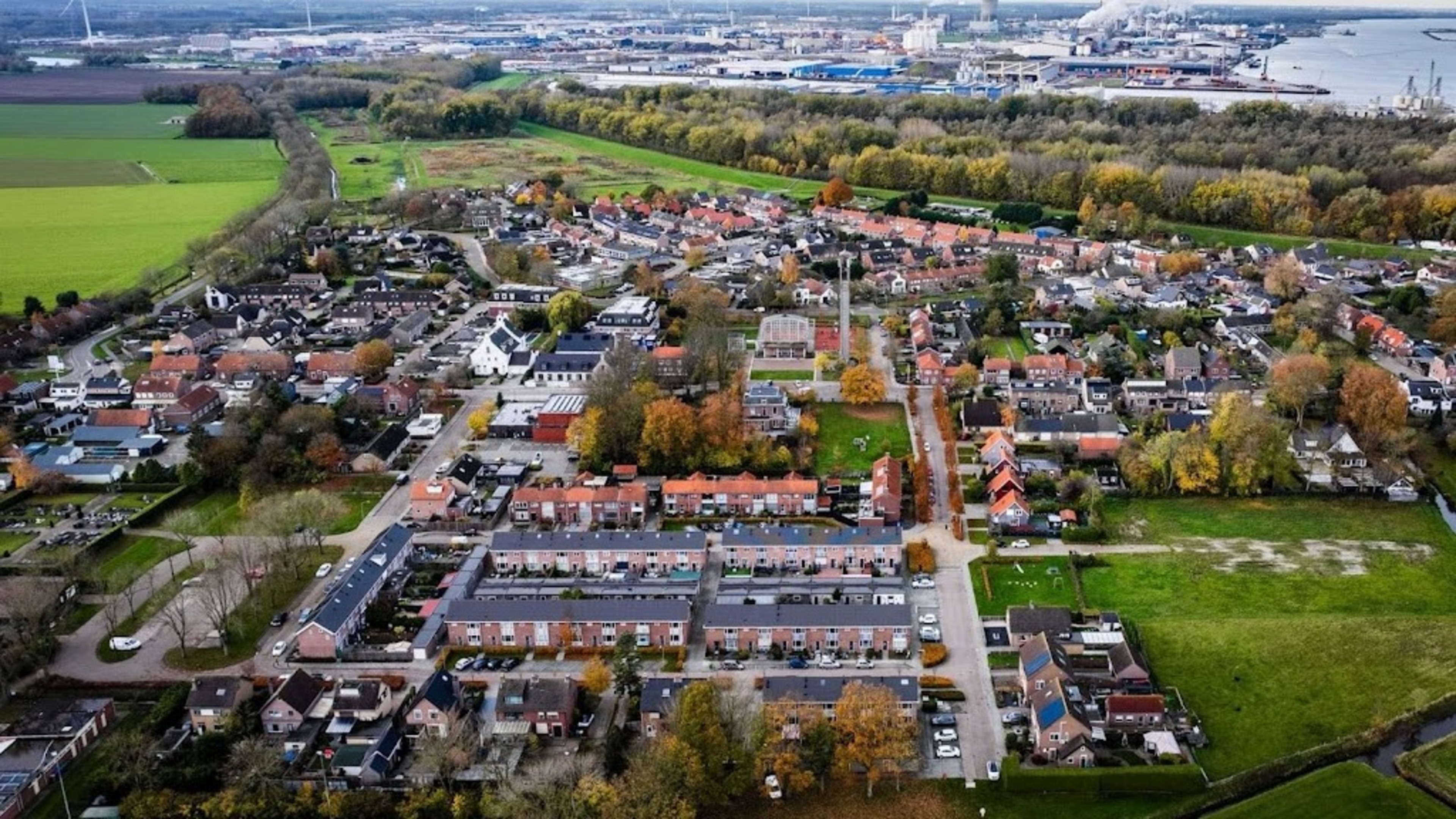 Moerdijk residents launch fund and fundraiser over uncertain future