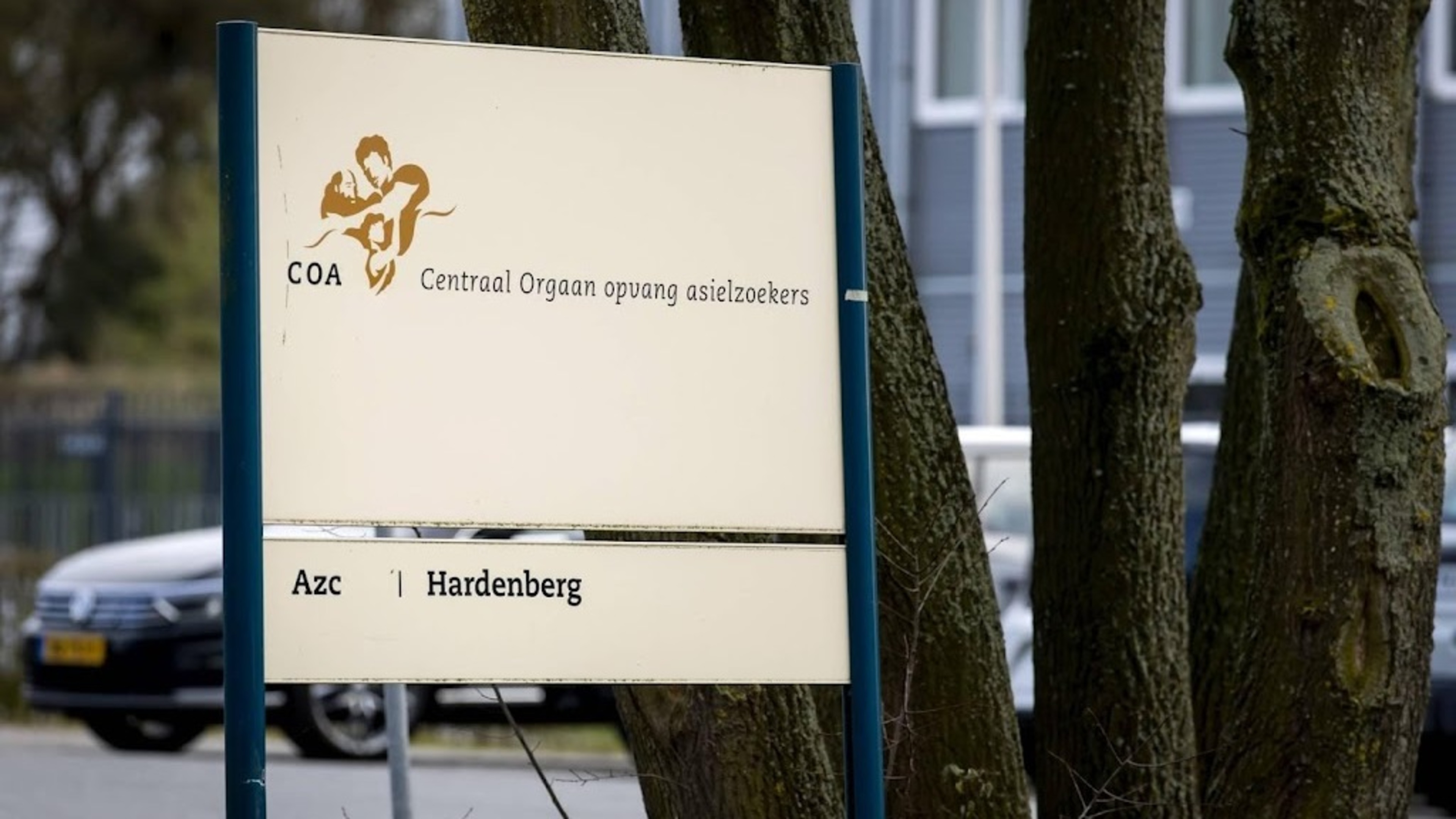 Hardenberg asylum center still in use, new penalty for COA