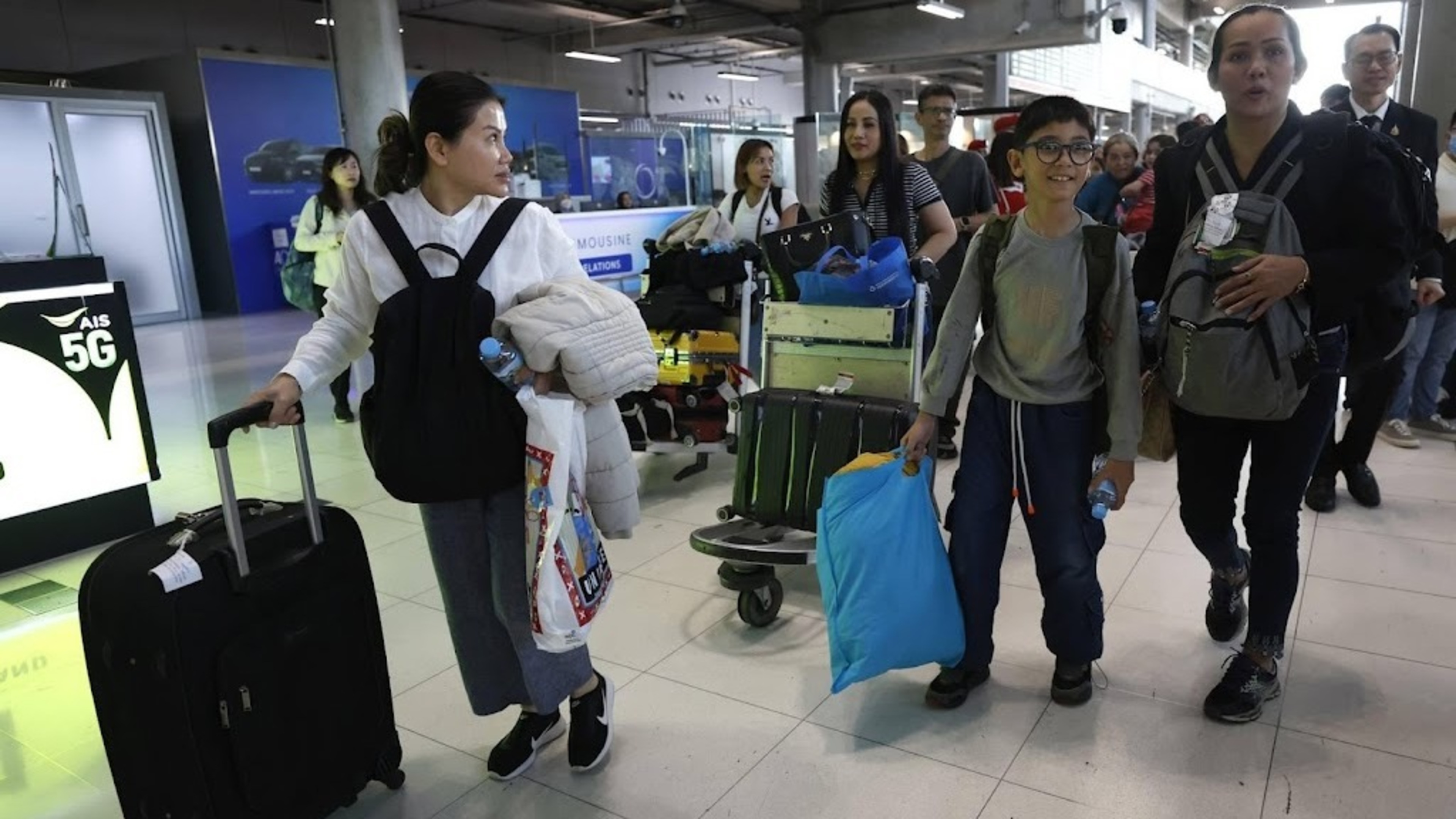 Emergency centers: mostly requests for help from outside the Middle East