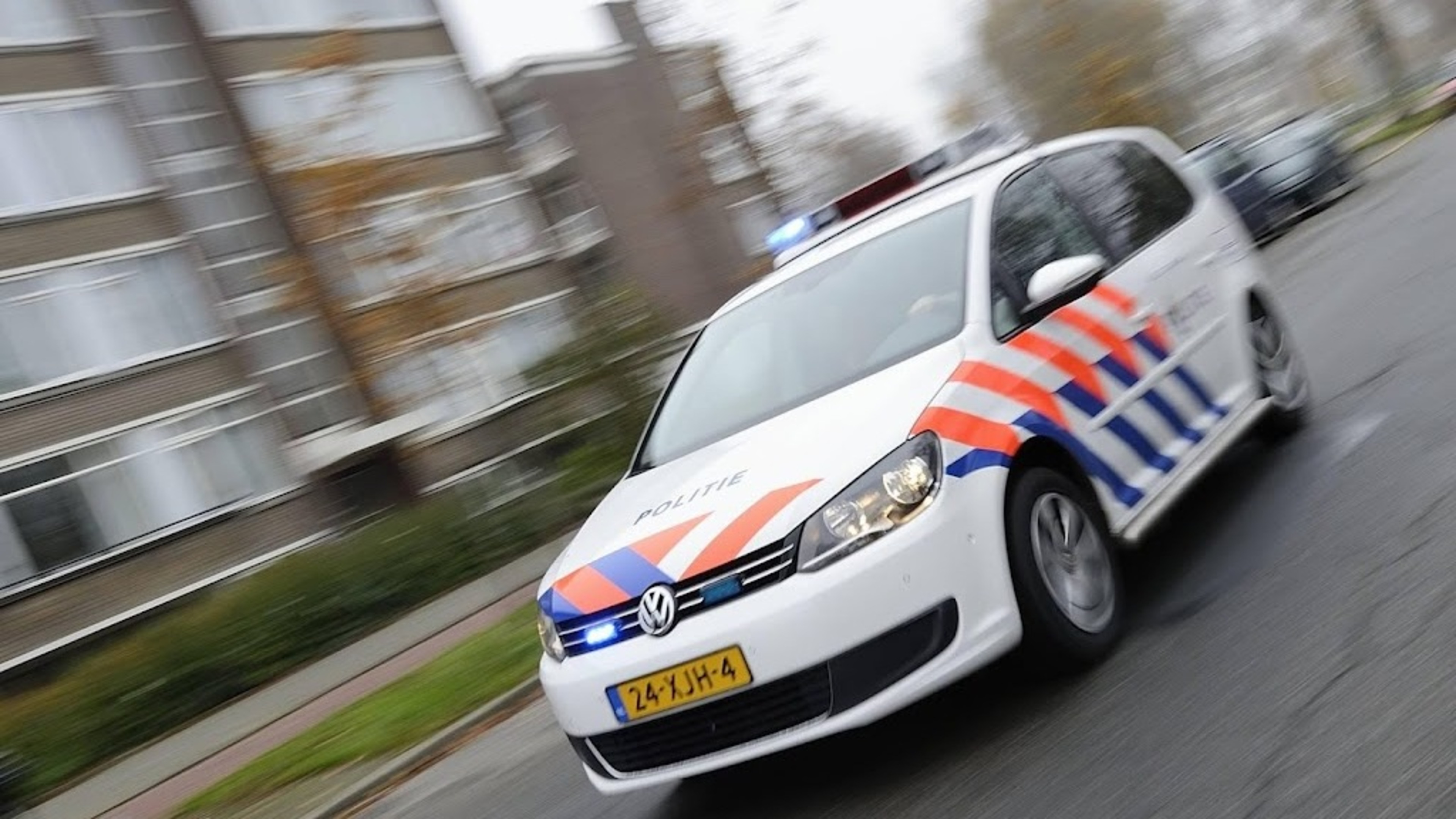 Car drives into house in Kerkrade, two injured