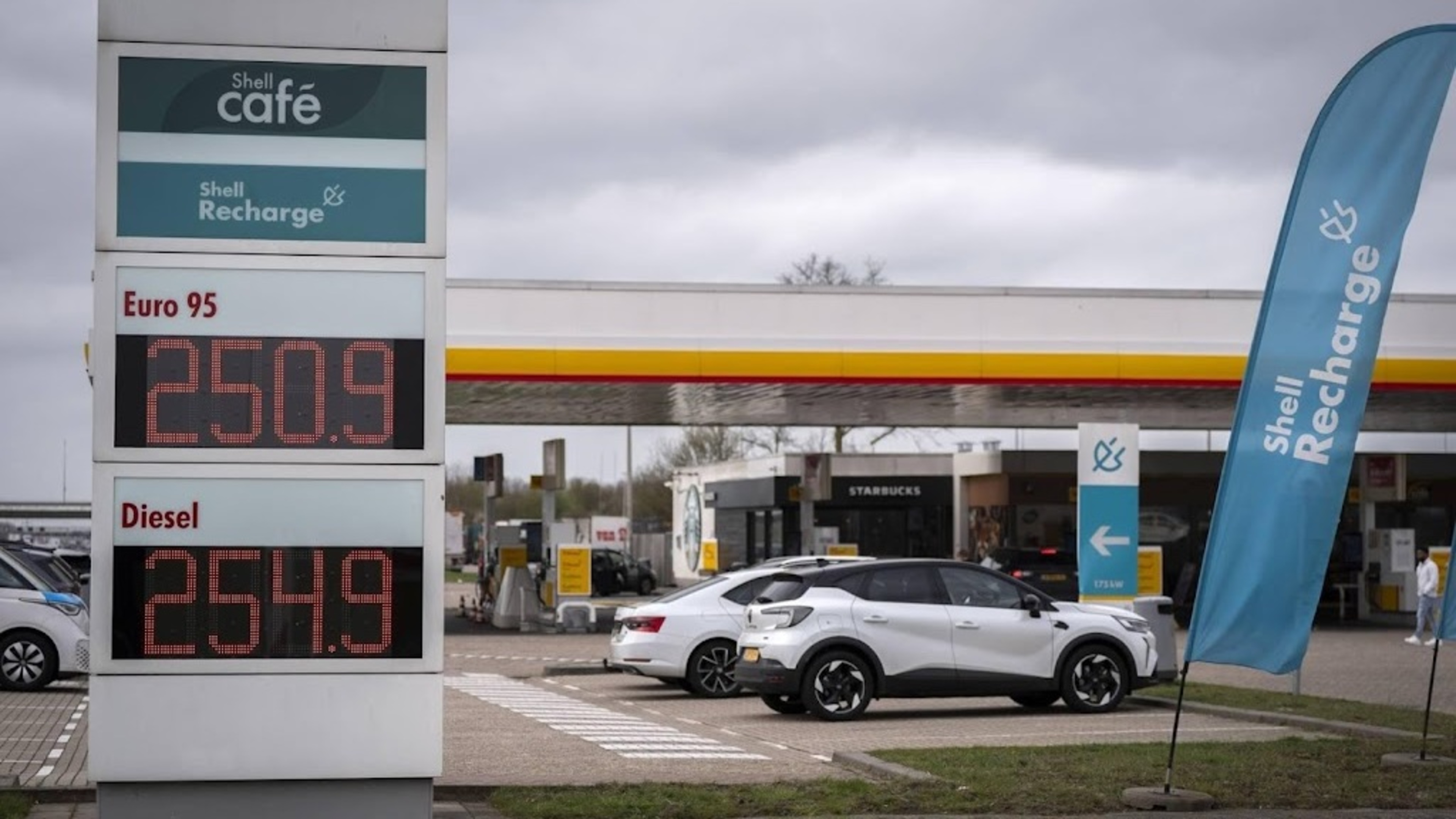 D66 and CDA show interest in price cap, VVD wants lower excise duties