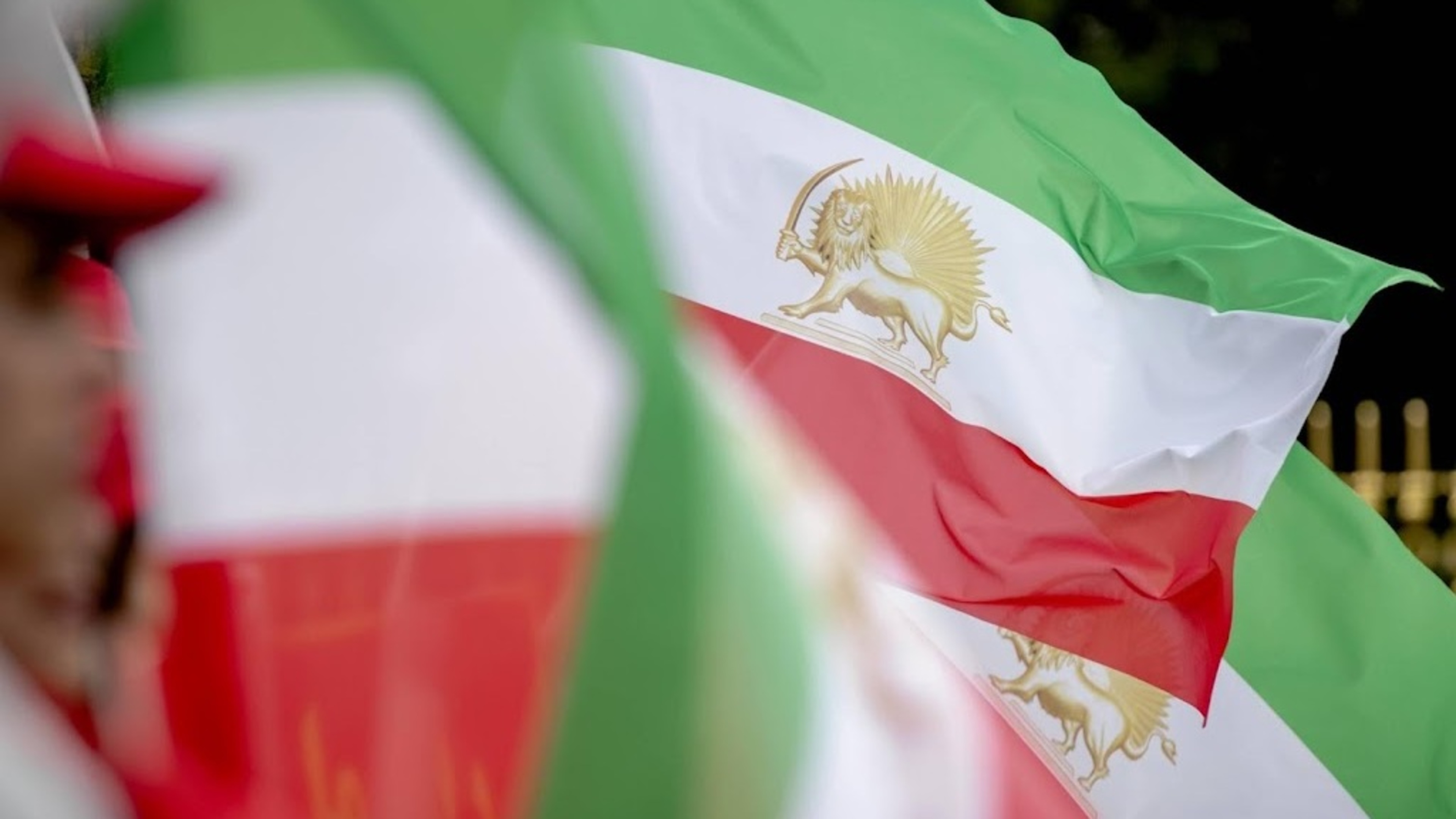 Iranian protest against regime at Malieveld Saturday afternoon