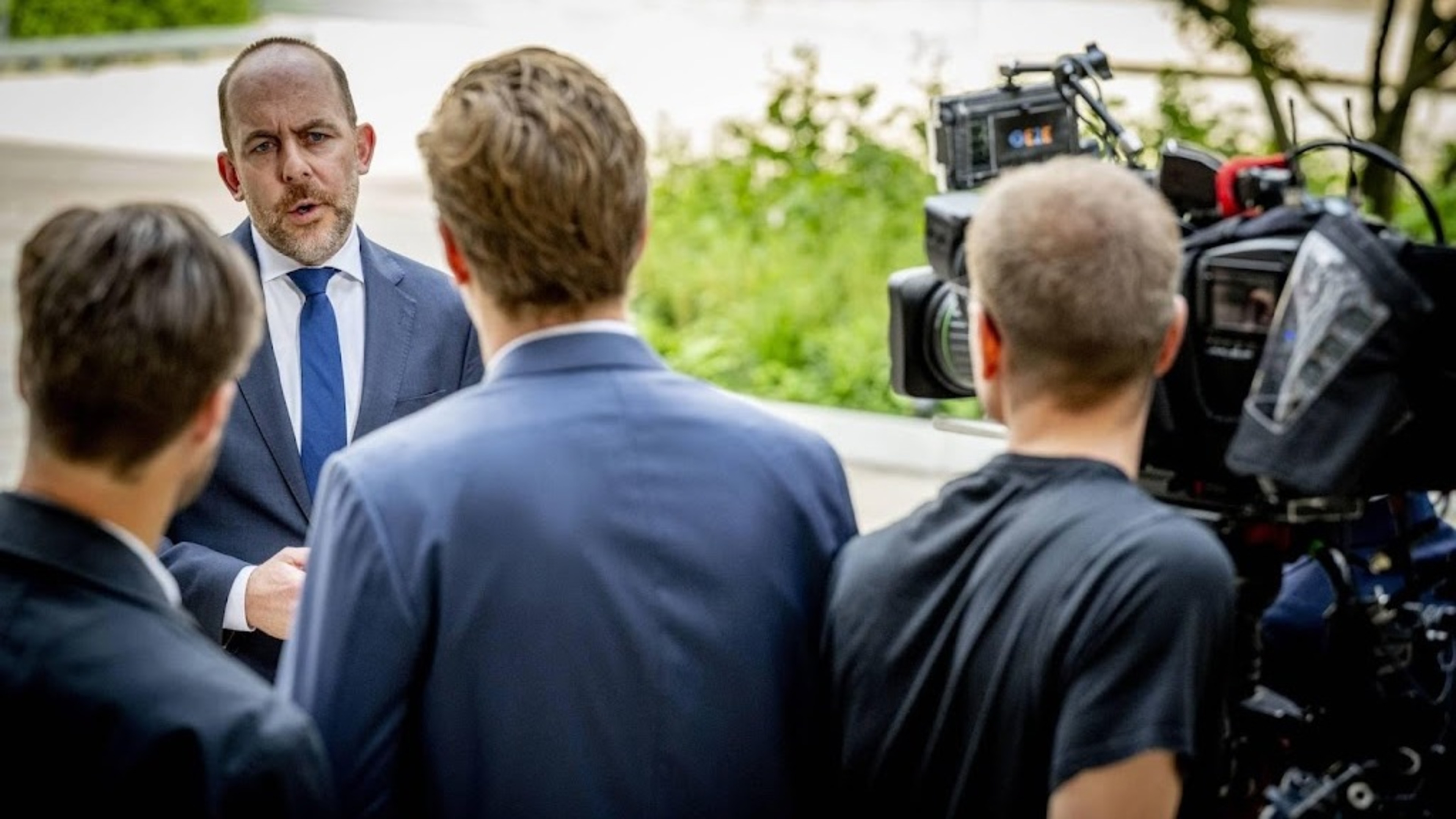 'Flying team' for asylum has started, says Van den Brink