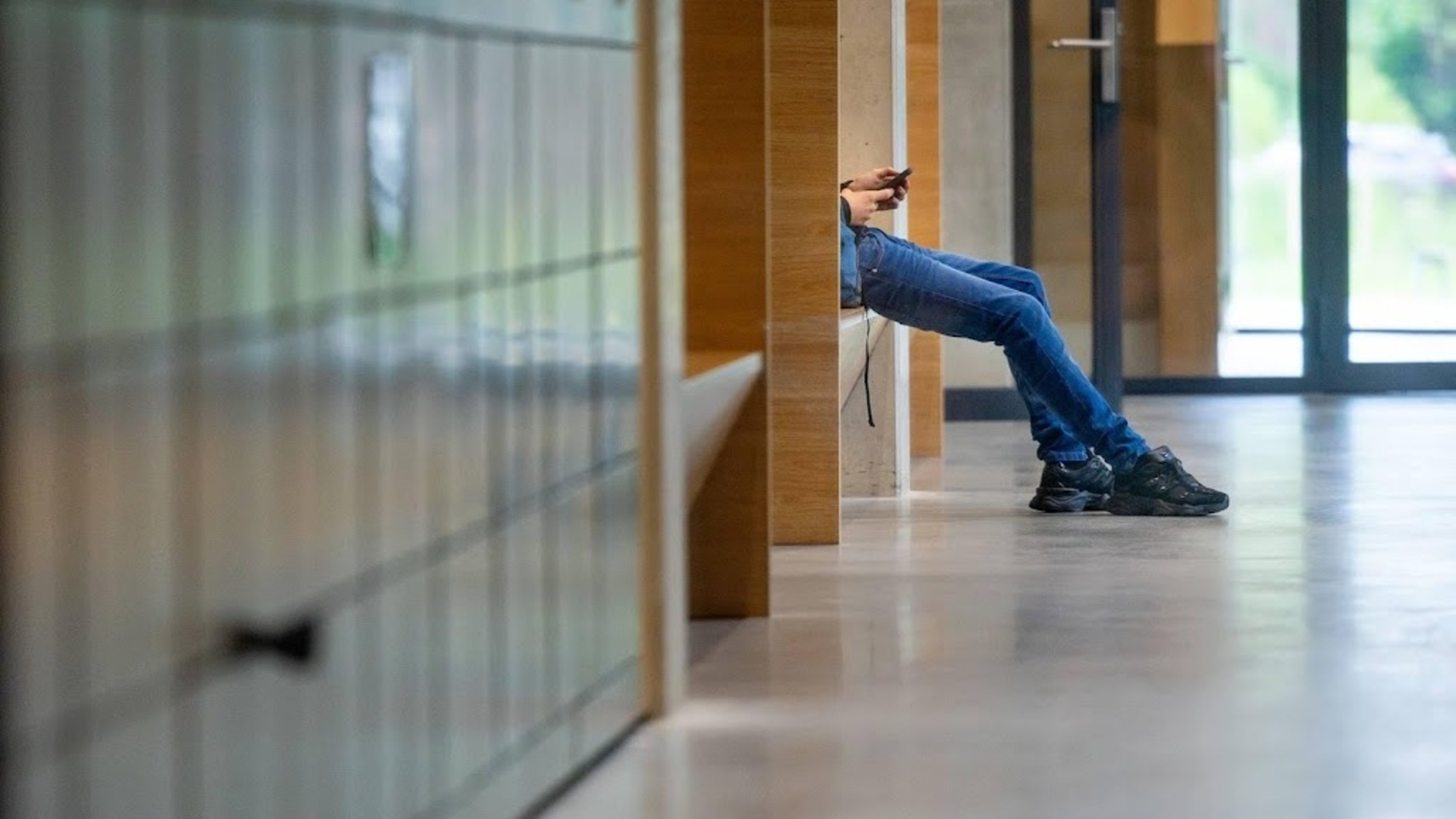 Study: Many young people exposed to violent pornography