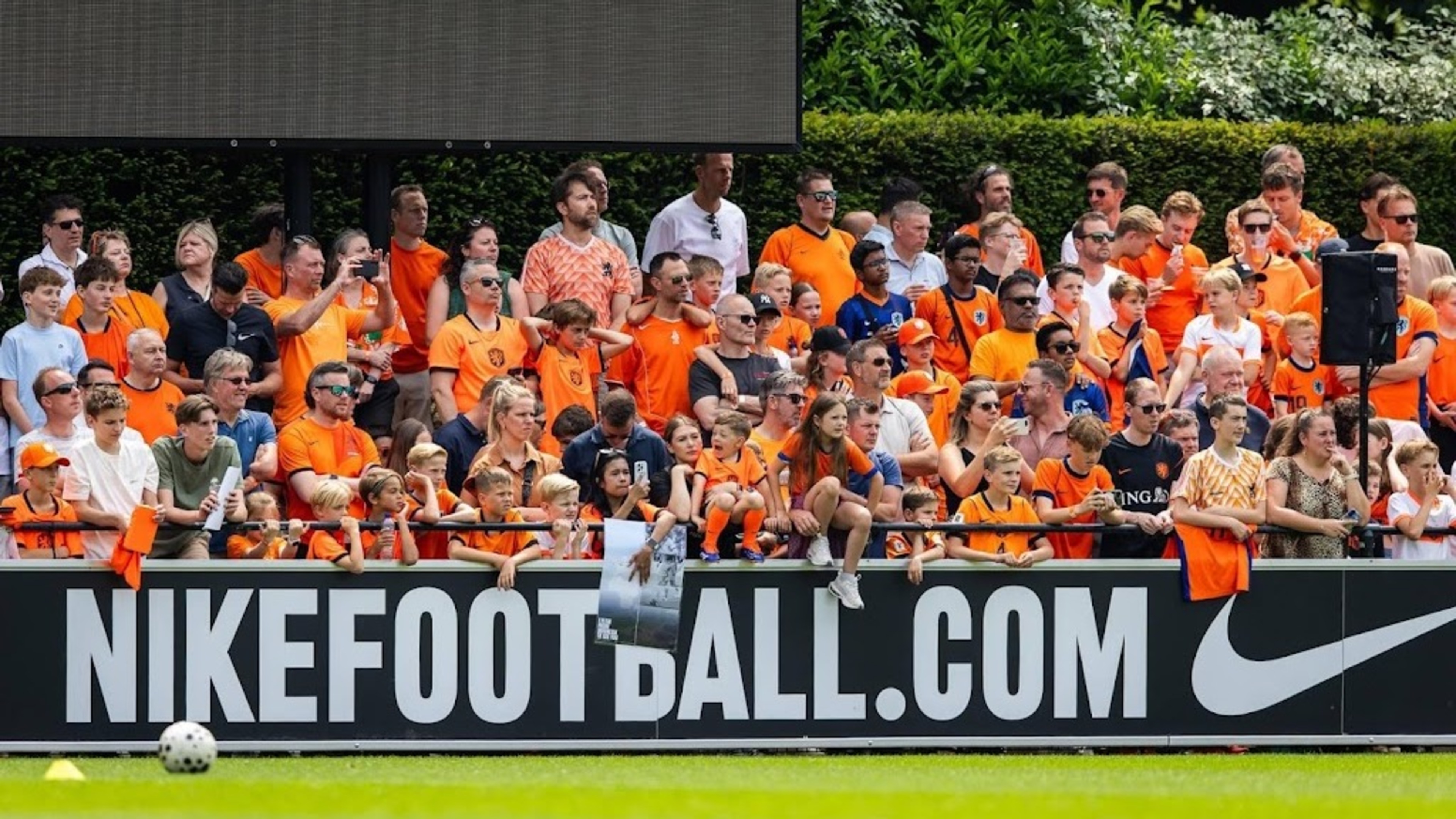 US warns Dutch World Cup fans: allow extra travel time