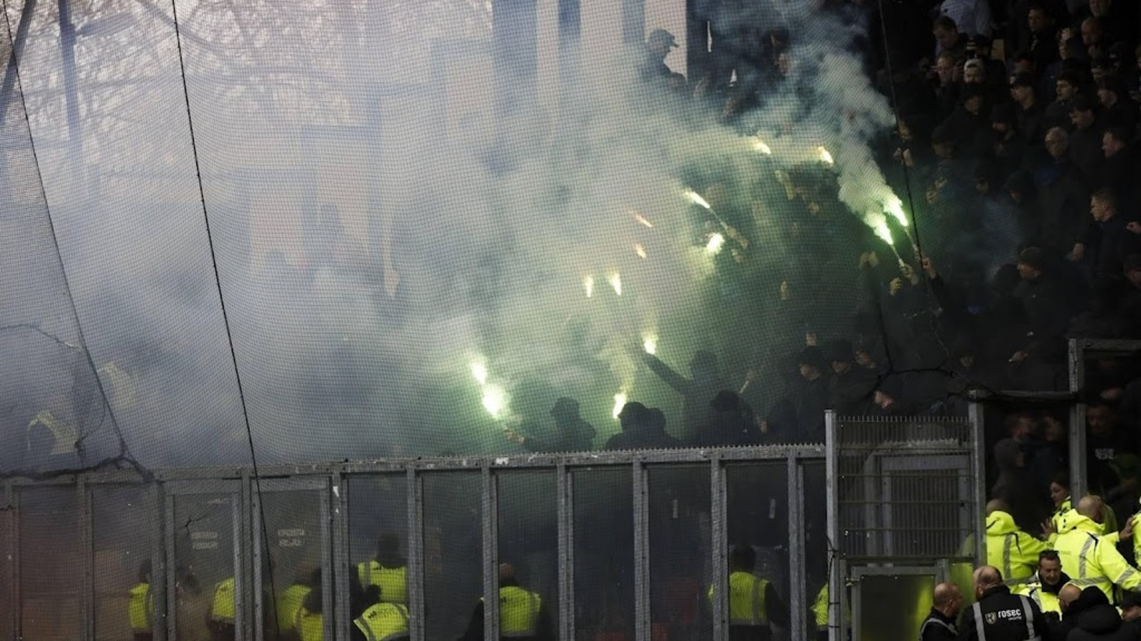 Parties disappointed by evacuation of away section during IJssel Derby