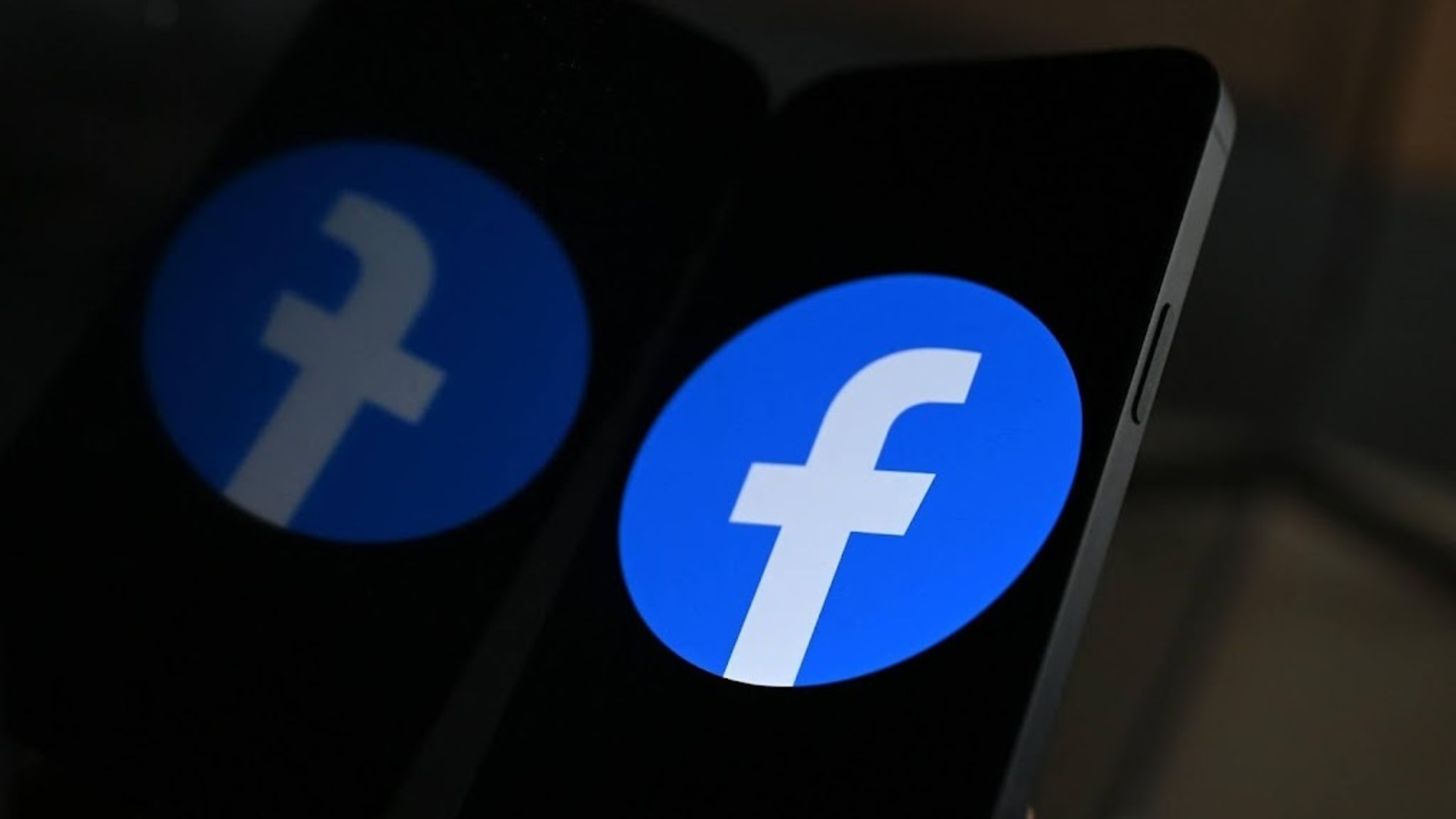 Research platform: Facebook channels profit from polarization