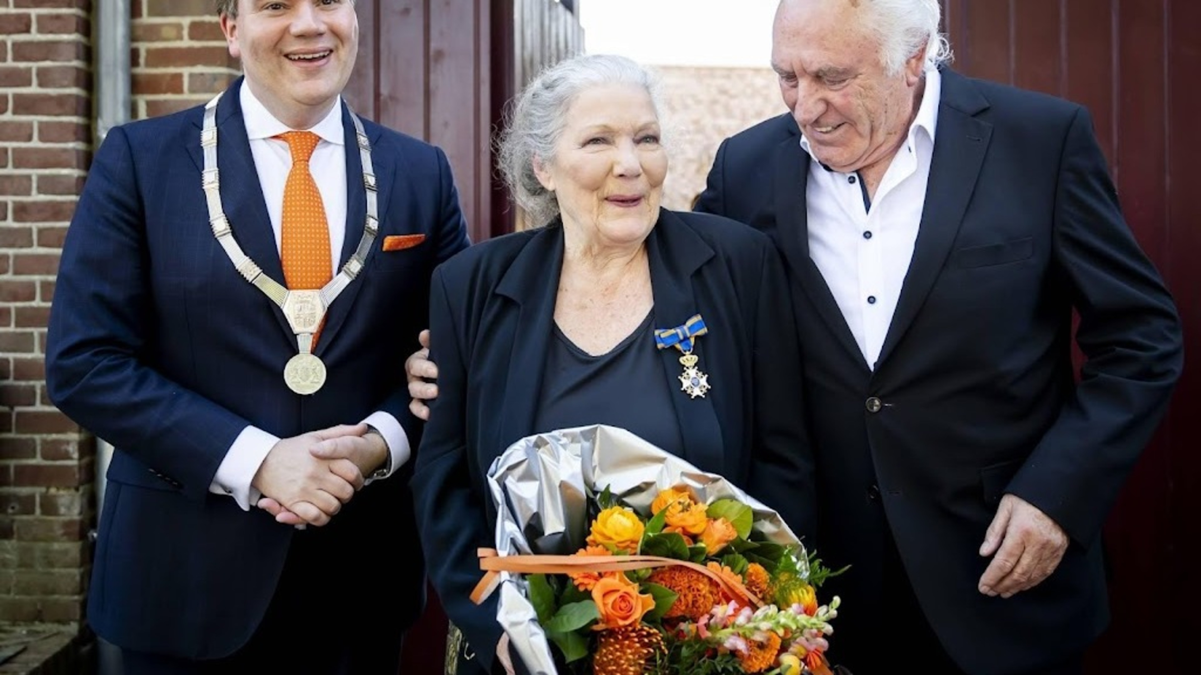 Royal honors for Van Ammelrooy, Verhoef and Dolly Bellefleur