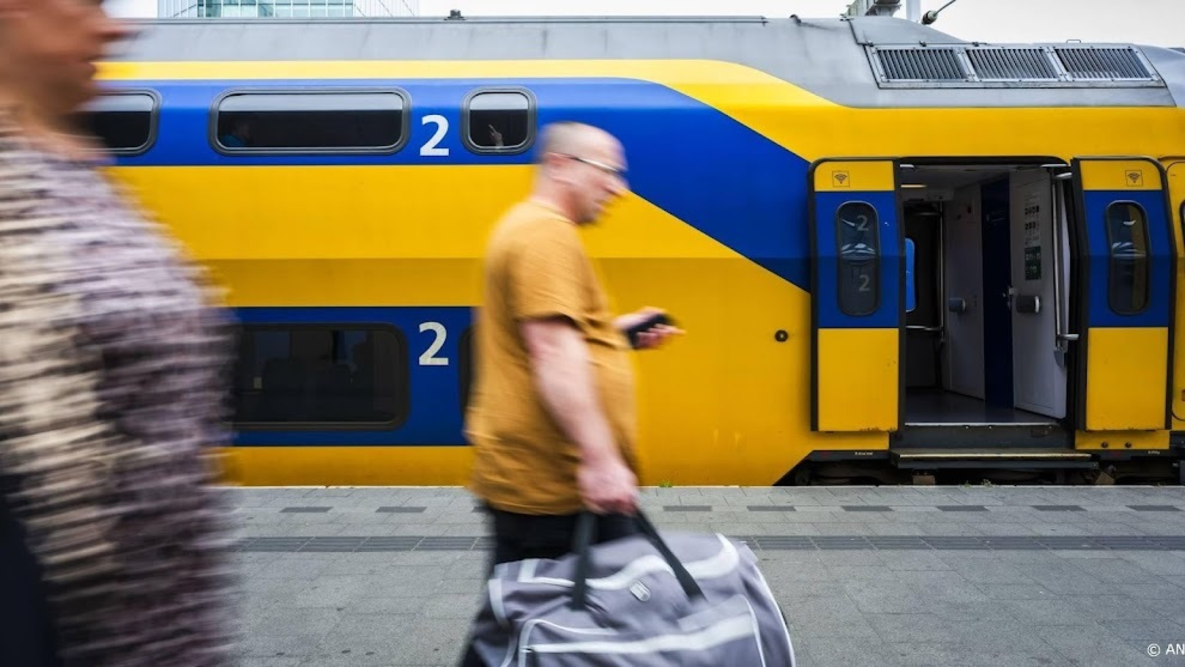 NS to alert passengers when summer ticket promotion expires