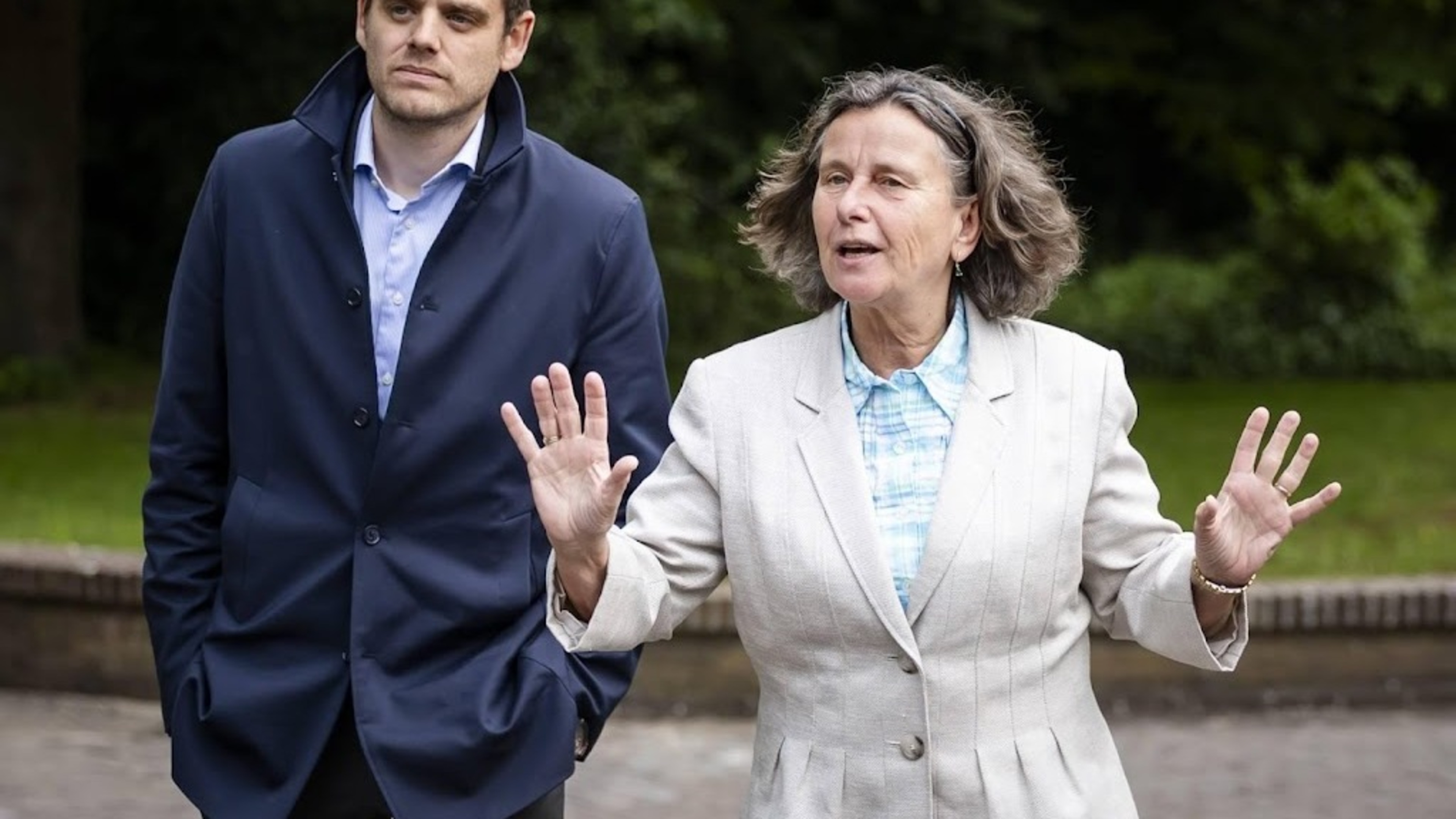 Judge: Minister was not allowed to stop basic shelter for 16 people