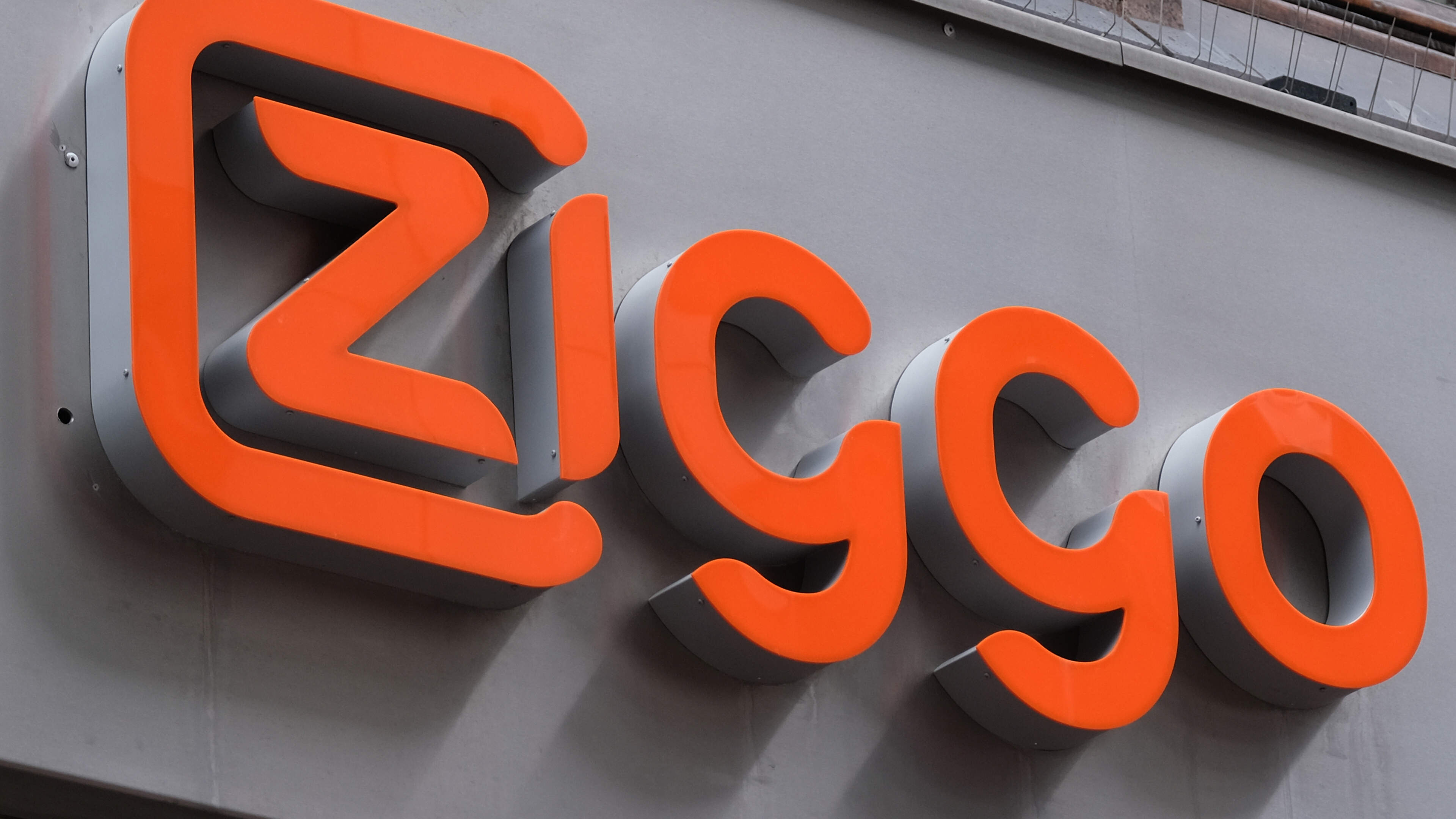 Reader question: Can Ziggo raise prices now that they are adding football?