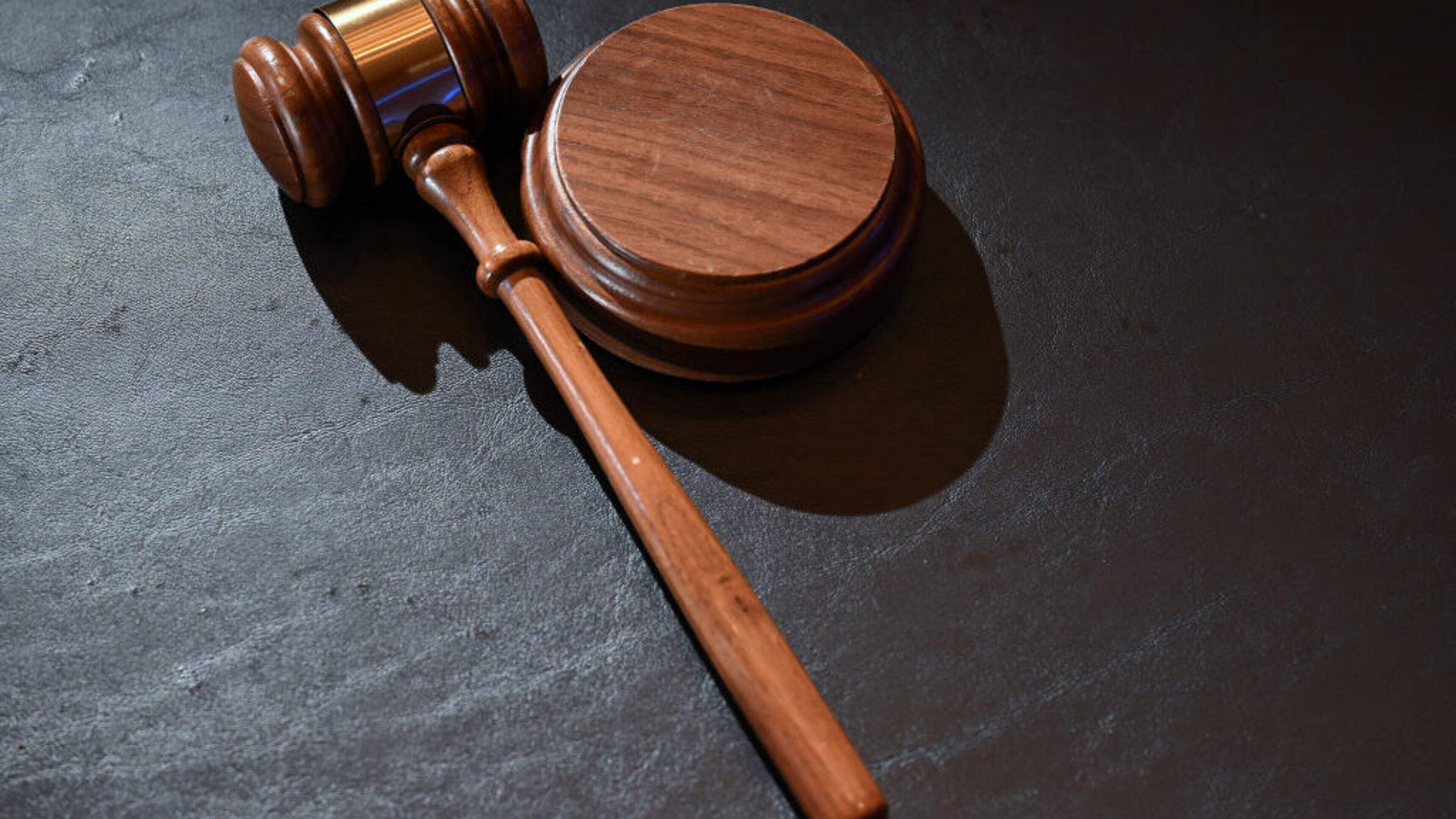 ACM fines auction website Ticketveiling.nl for price inflation via automatic bids; thousands of consumers misled